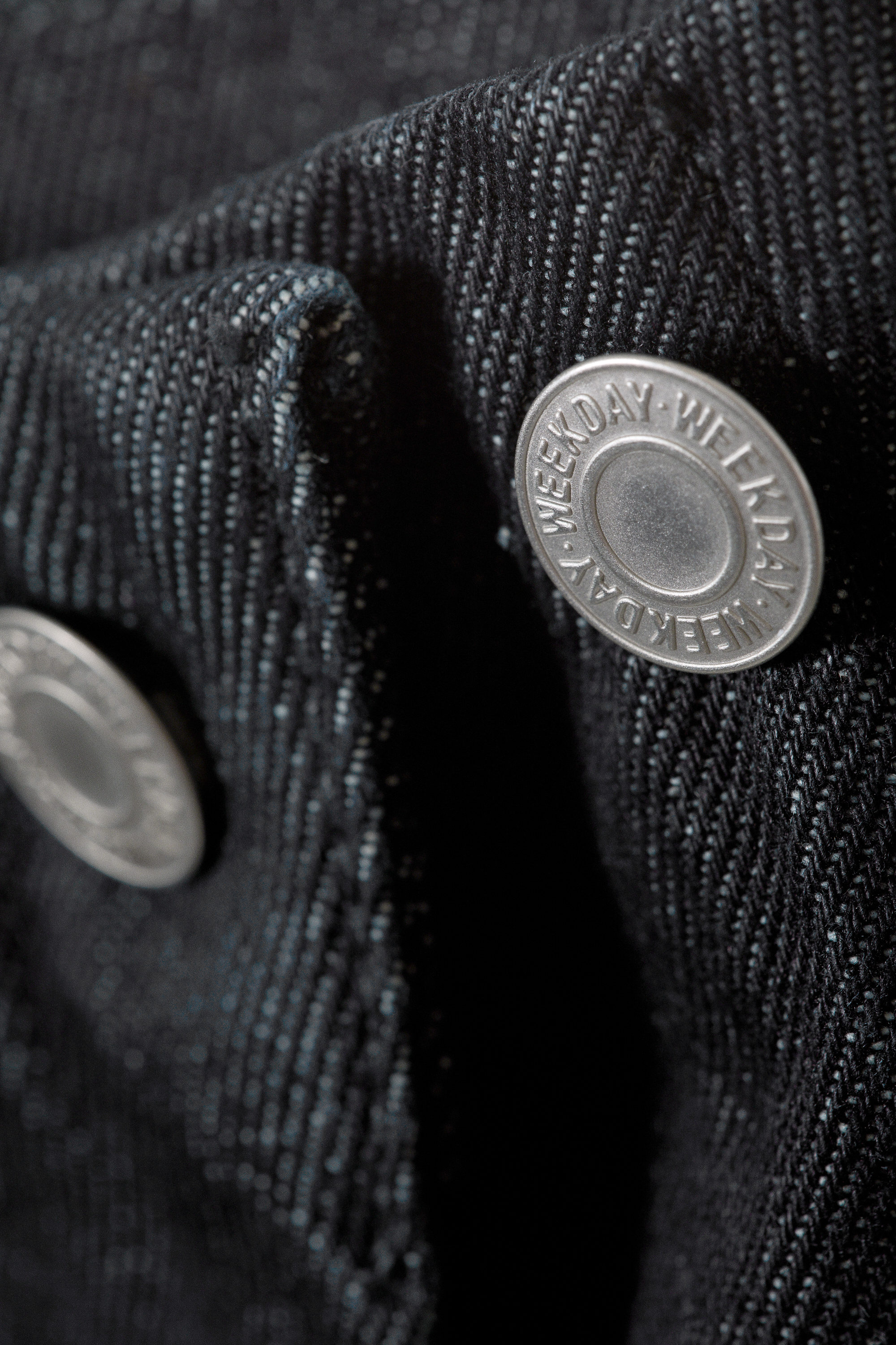 Raw Indigo - Dark Blue - Low-Waist-Midirock aus Denim - 3