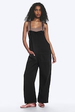 Schwarz - Bequeme Latzhose mit geradem Bein - 0