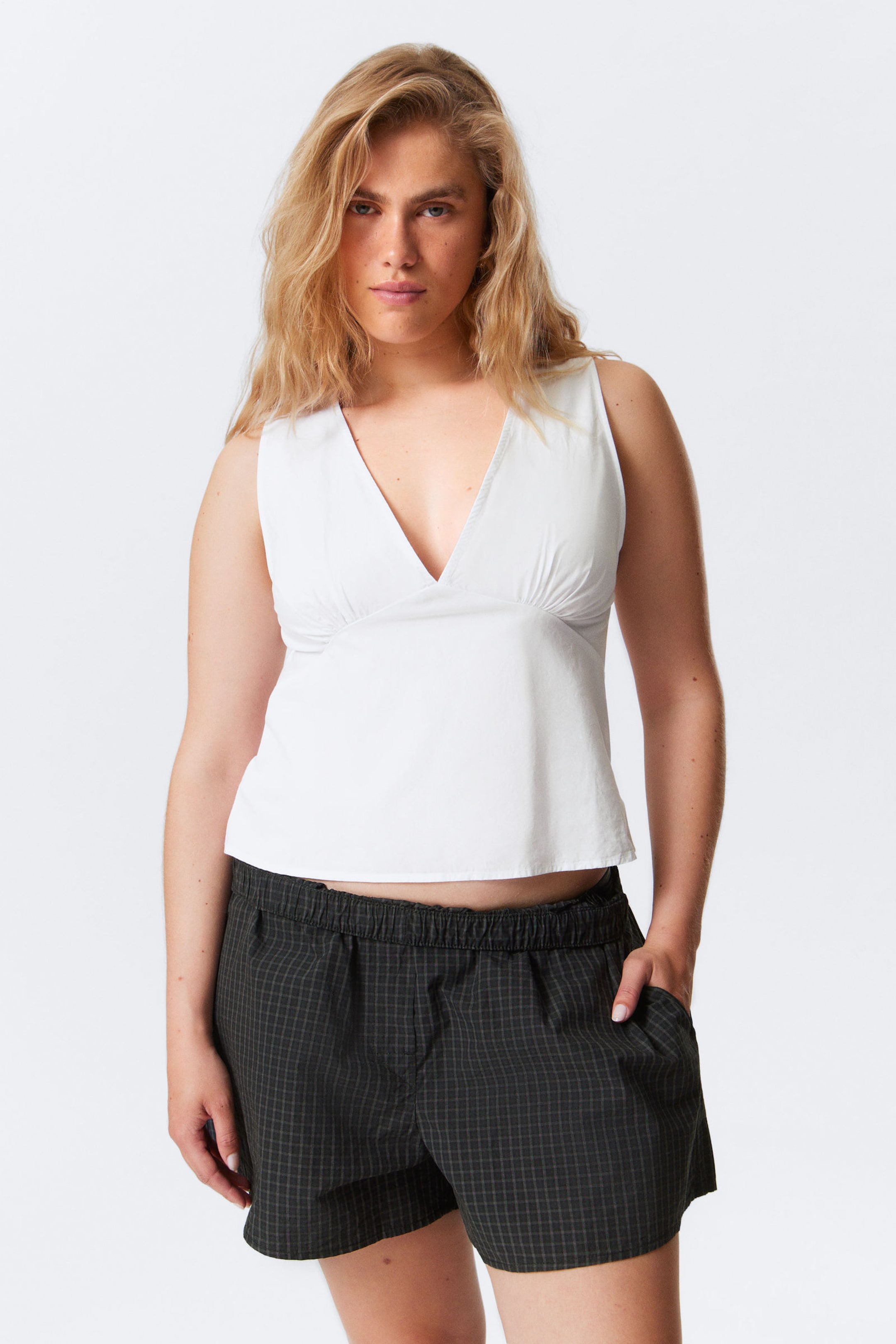 #FFFFFF - Sleeveless V-Neck Cotton Poplin Top - 1