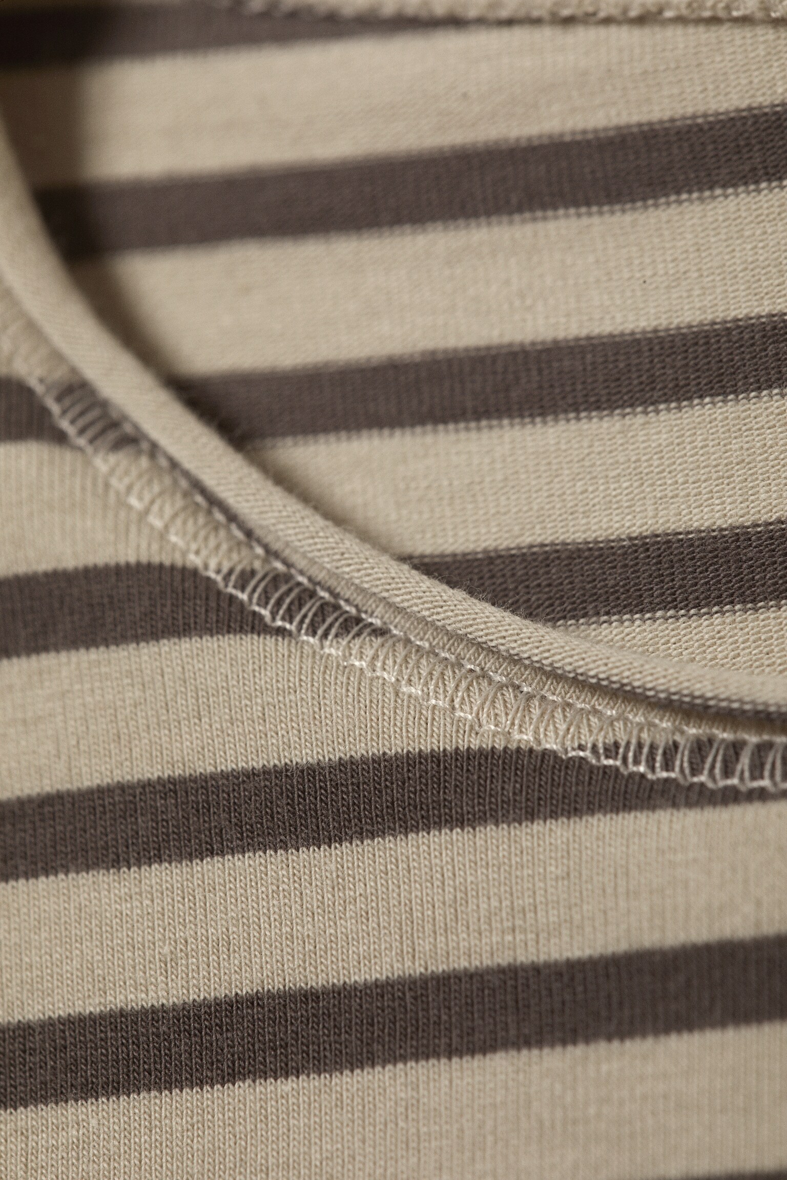 Långärmad topp i bomull - Randig mullvad/Mörkgrön/Randig mörkbrun/Mörkbrun/Svart & grå-randig/Vit/Svart Stripes/Randig mörk khakigrön - 4