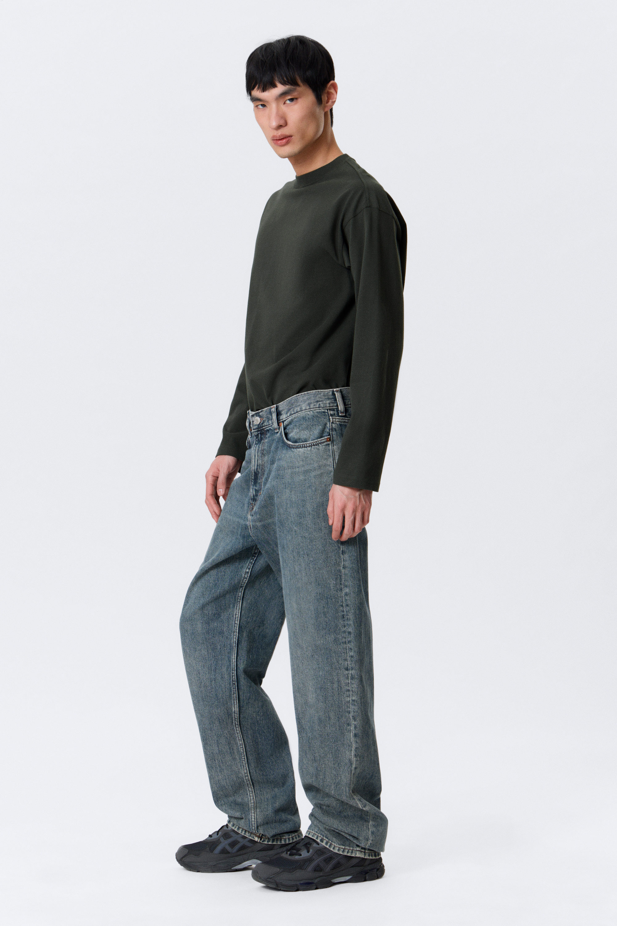 galaxy mid rise loose straight jeans - Second Blue - Blue | Weekday EU