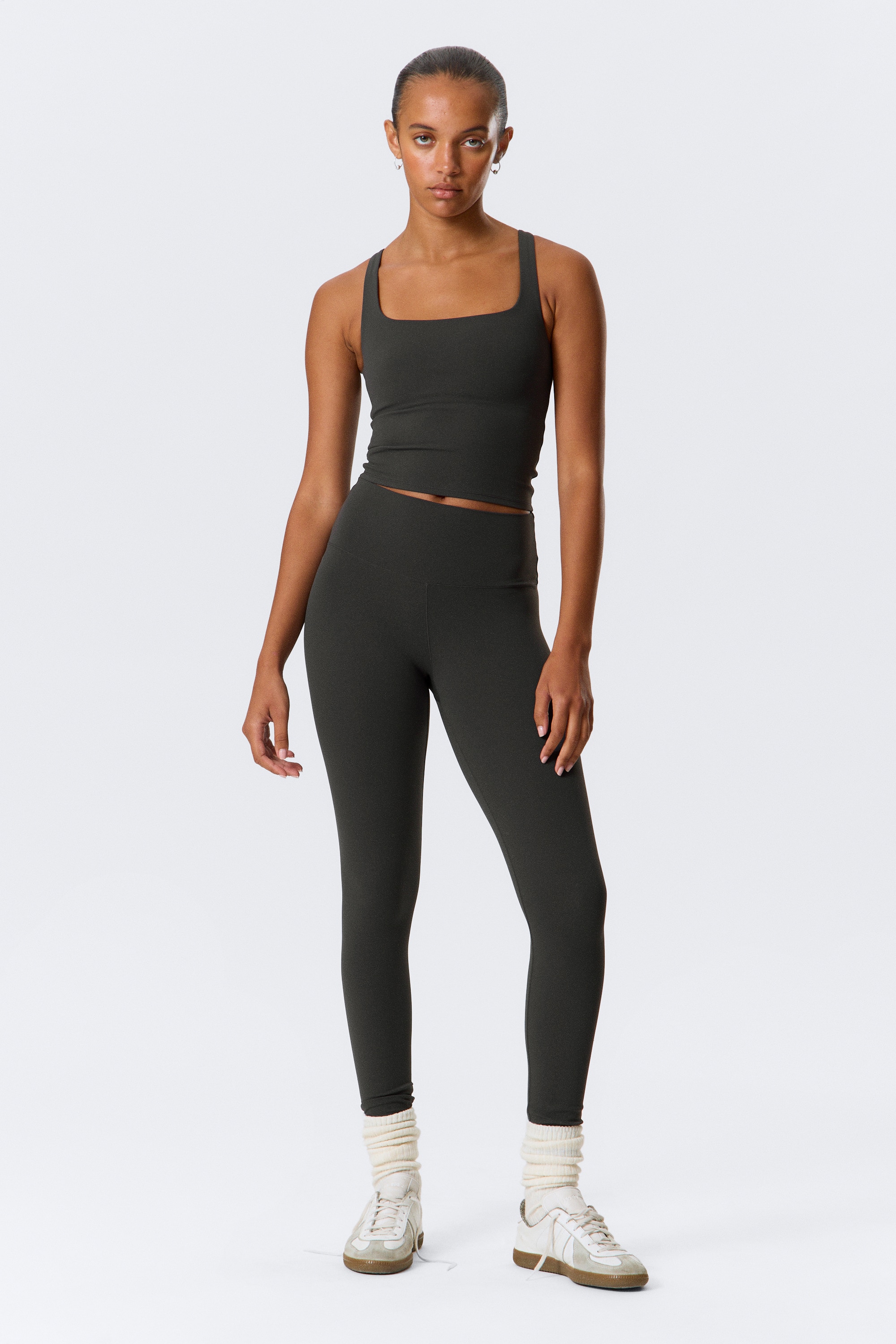 Top sport scurt - Gri închis/Negru/Maro închis/Verde khaki închis