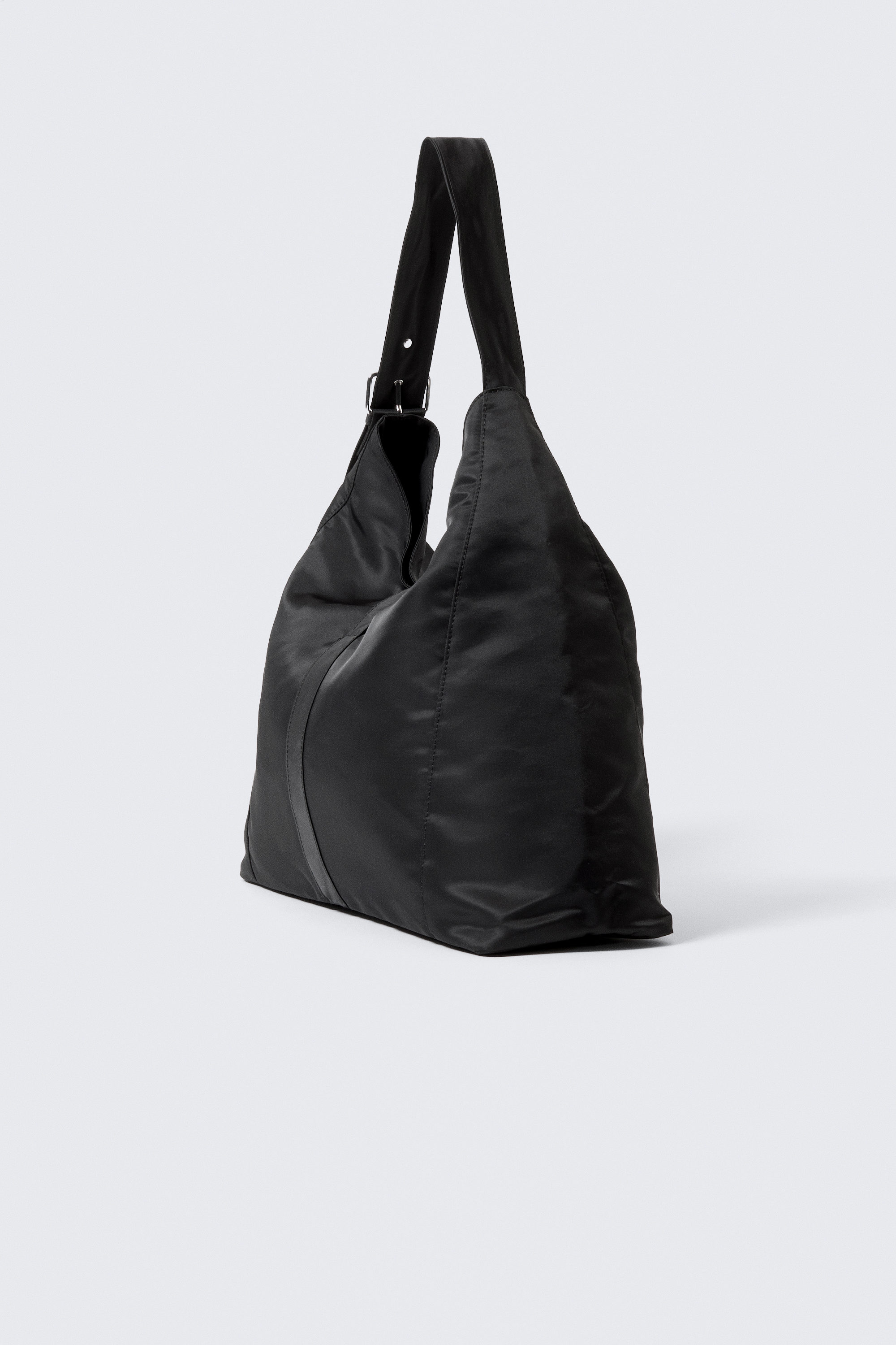 Black - Medium Slouched Clasp Shoulder Bag - 2