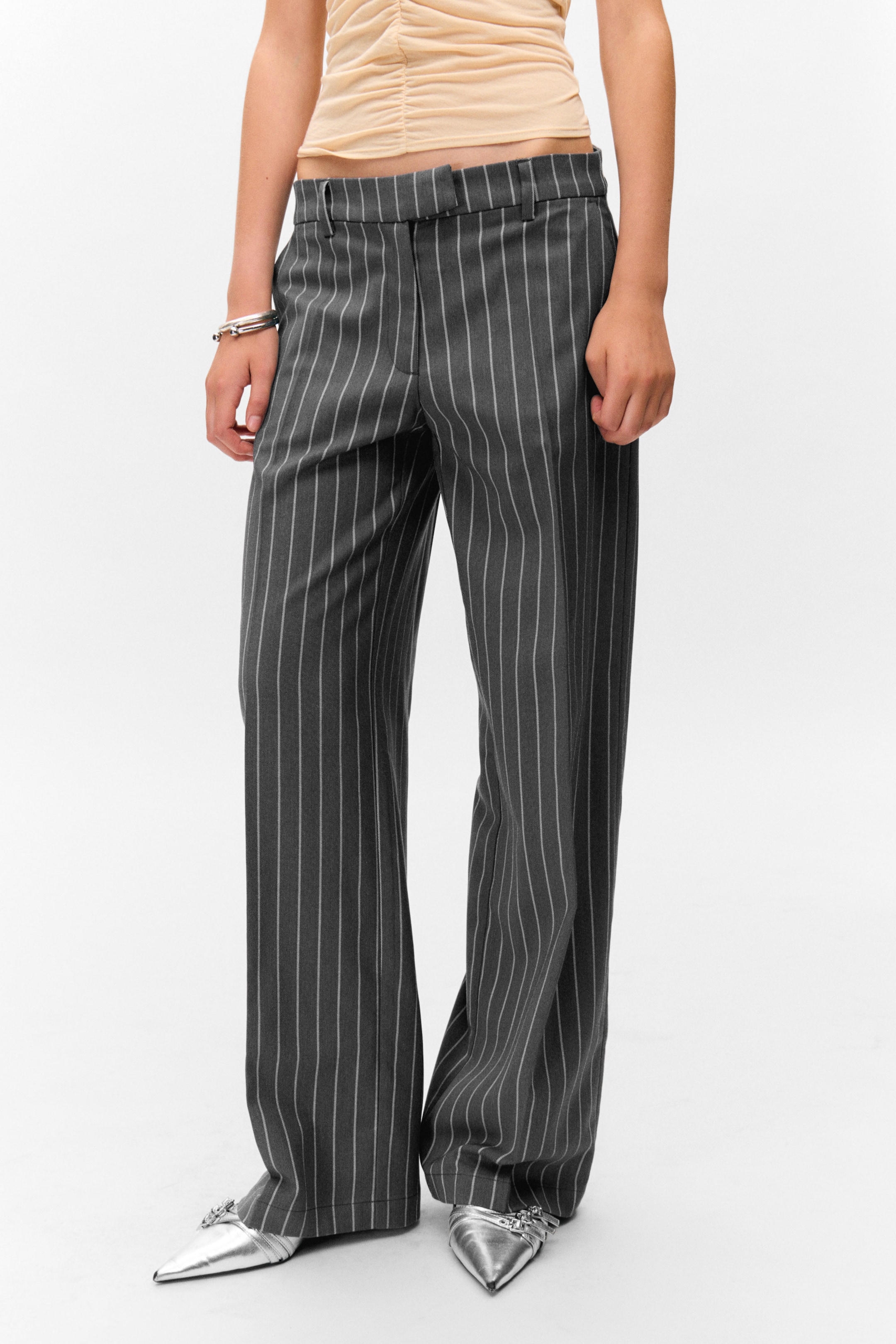 Striped Dark Grey - Low Waisted Pleated Suiting Trousers - 2