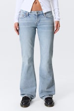 Lip Blue - Ljusblå - Nova Low Waist Slim Bootcut Leg Jeans - 1