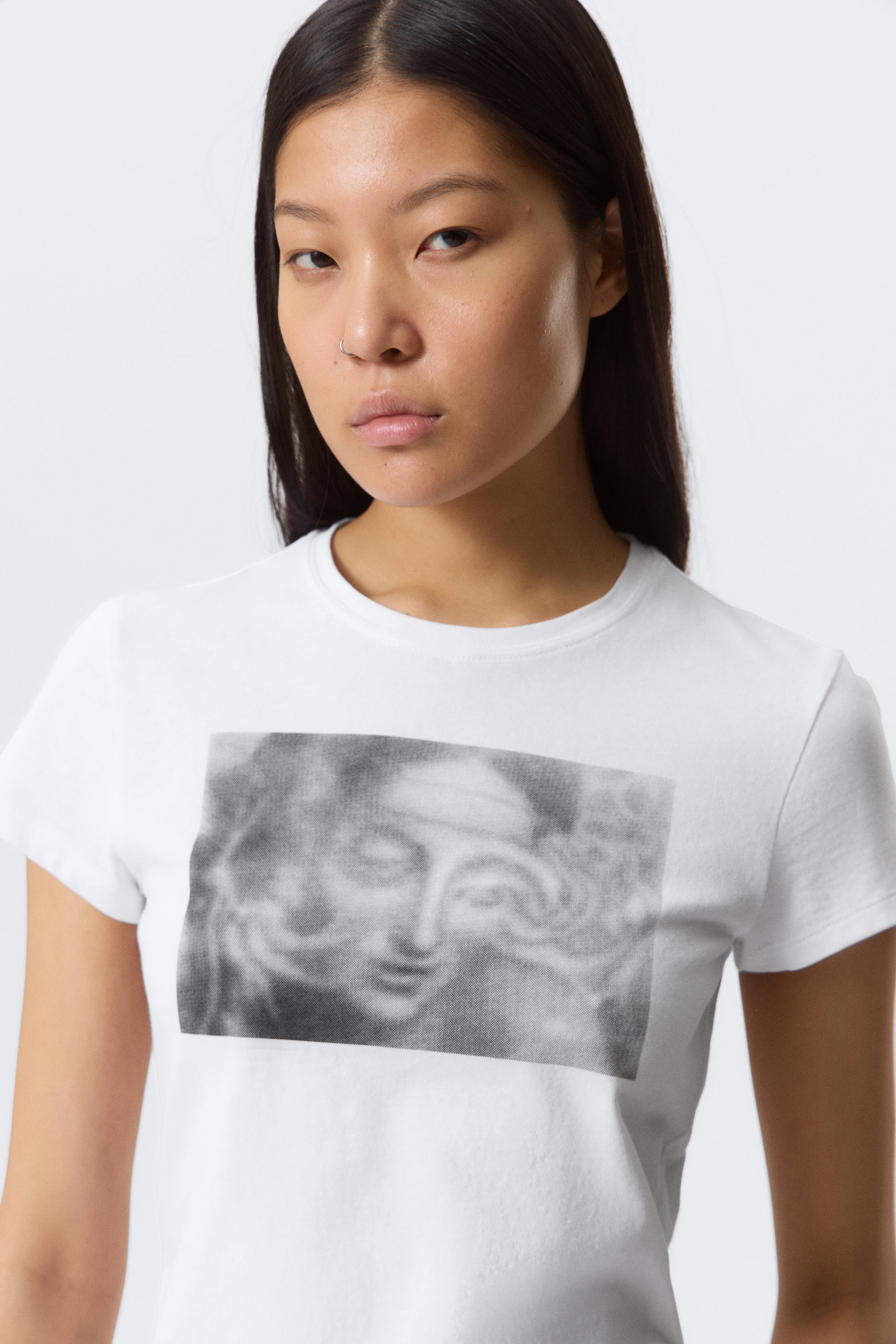 White - Misty Face - Boxy Printed Short-Sleeved T-shirt - 2