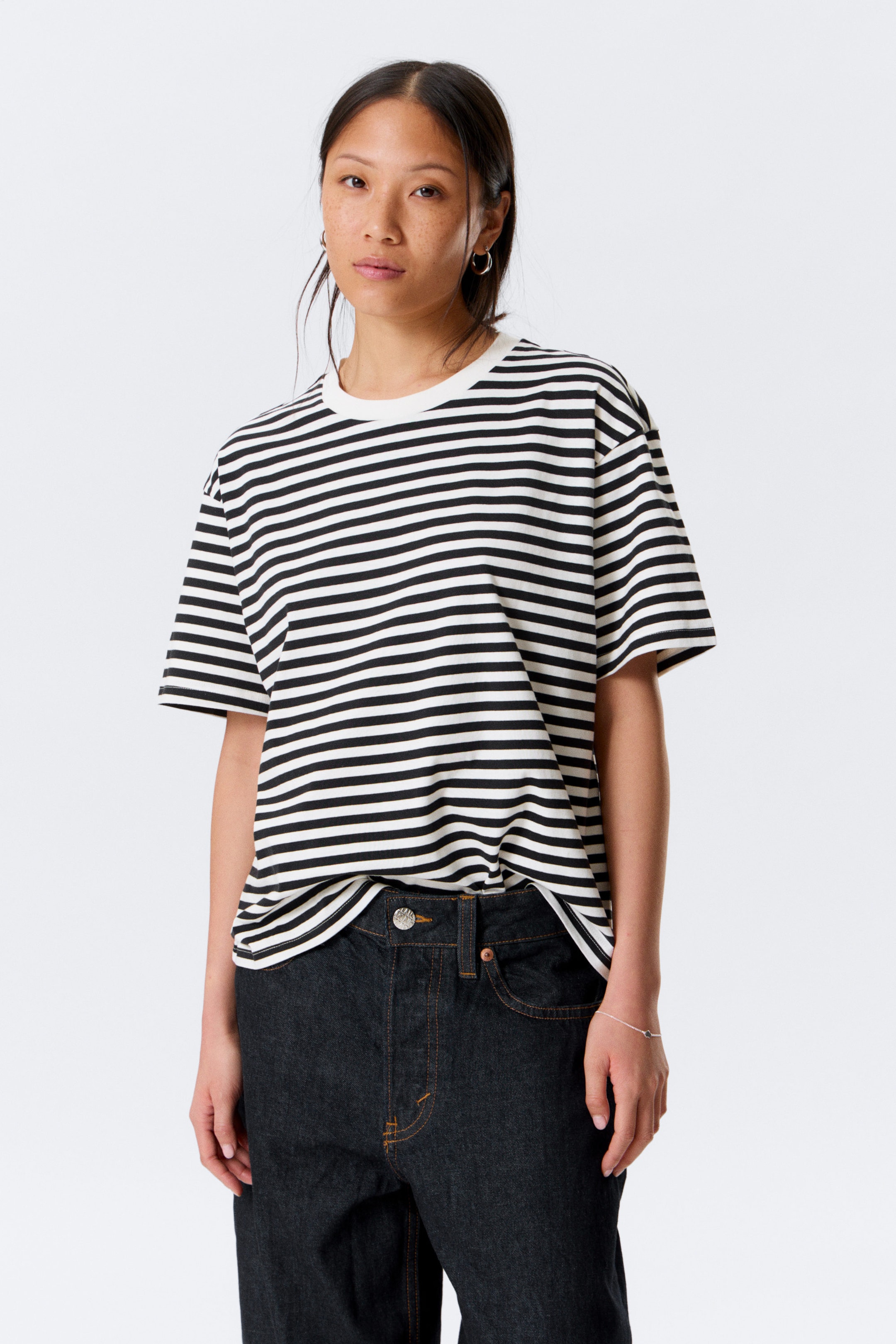 Black & White Stripes - Boxy Cotton T-shirt - 0