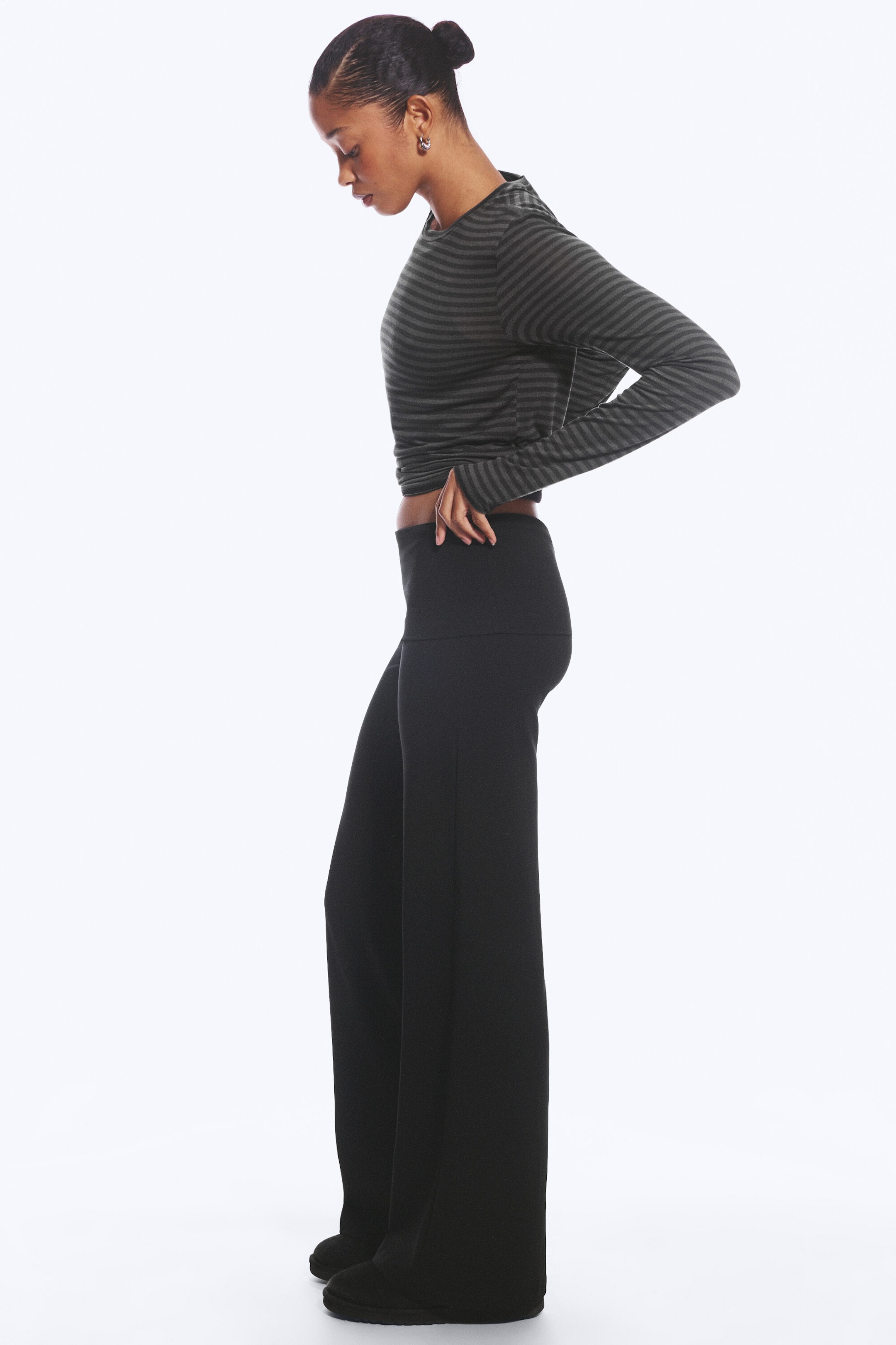 Black - Mid-Rise Flared Pyjama Trousers - 3