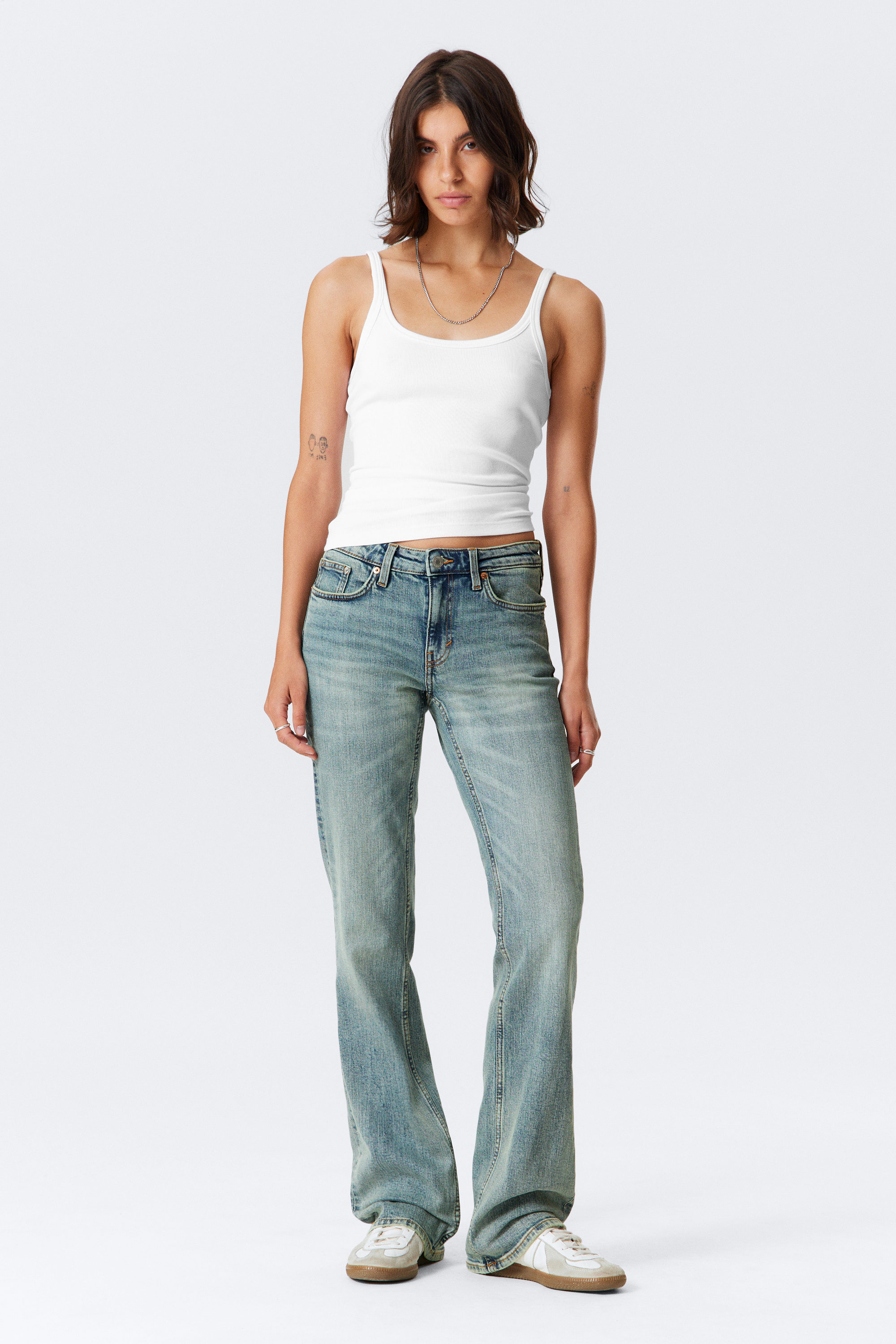 Perseus Blue - Medium Blue - Tension Slim Bootcut Leg Jeans met halfhoge taille - 1