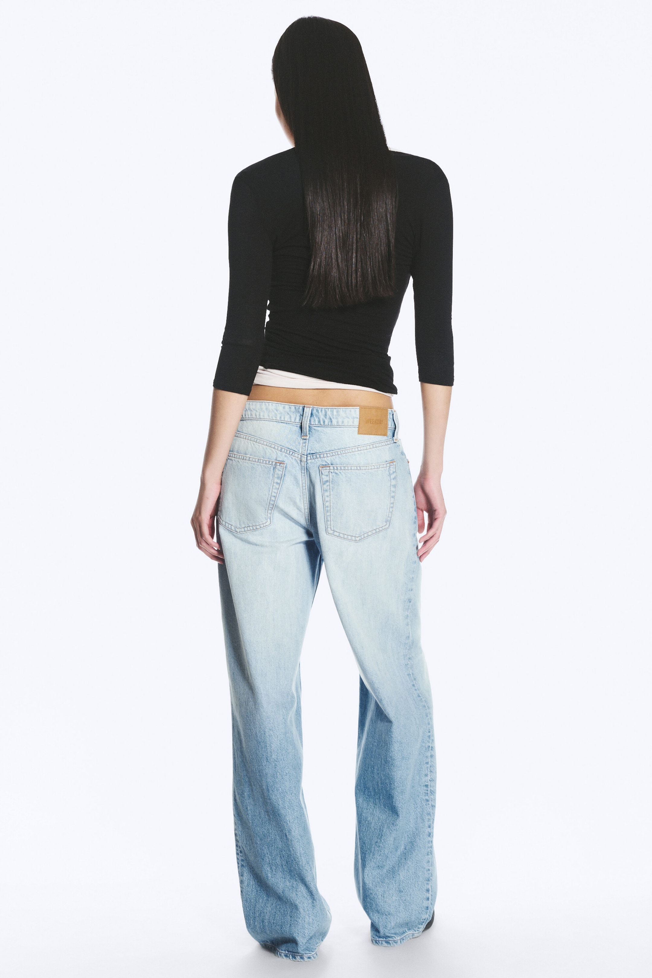 Kimberley Blue - Lys blå - Ample jeans med lavt liv, vide ben og løs passform - 3