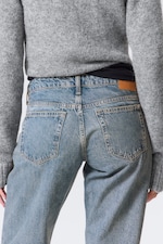 2000 Blue - Medium Blue - Arrow Low Rise Regular Straight Leg Jeans - 3