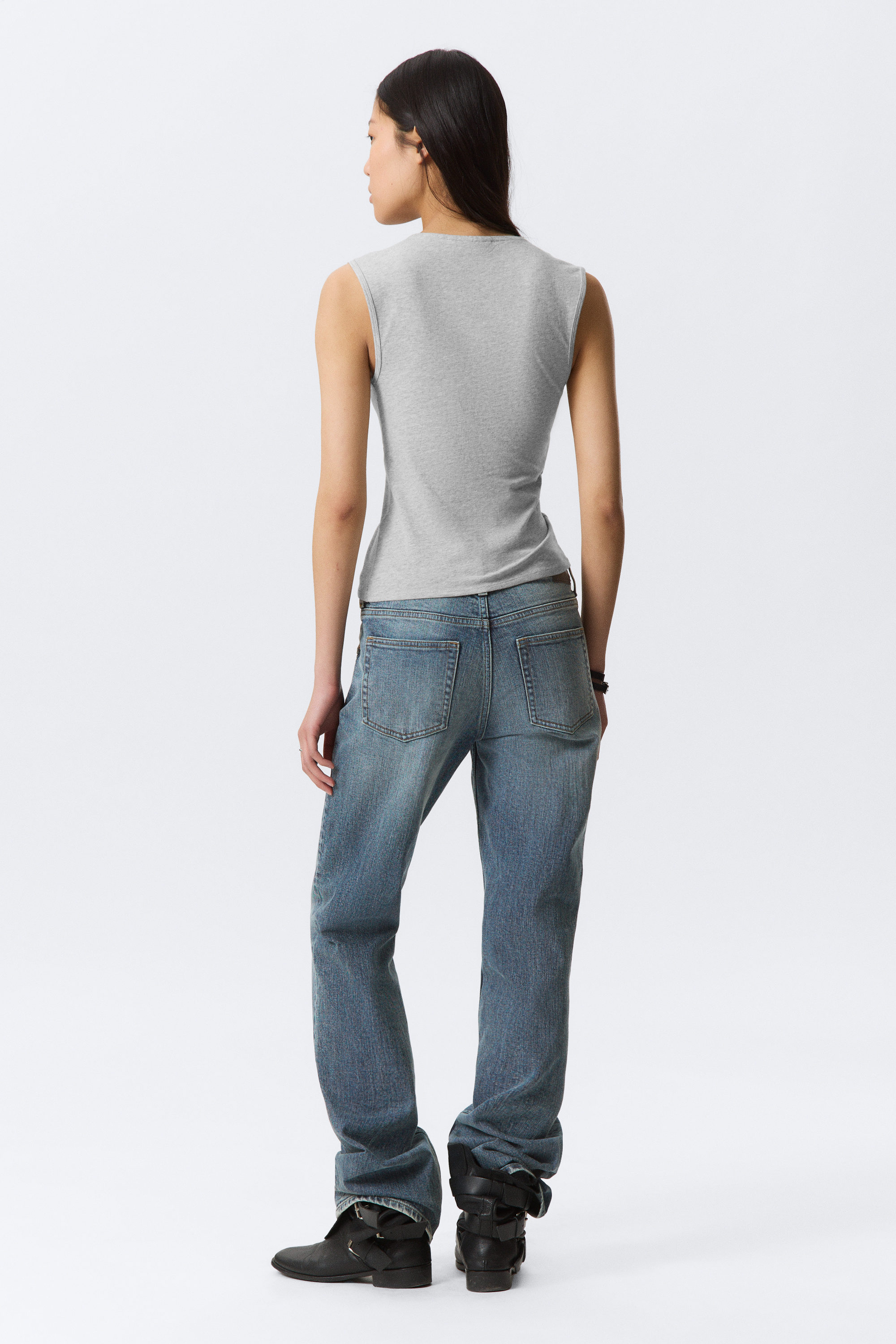 Light Grey Melange - Fitted V-Neck Sleeveless Top - 3