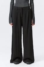 Black - Low Rise Wide Leg Crinkled Trousers - 1