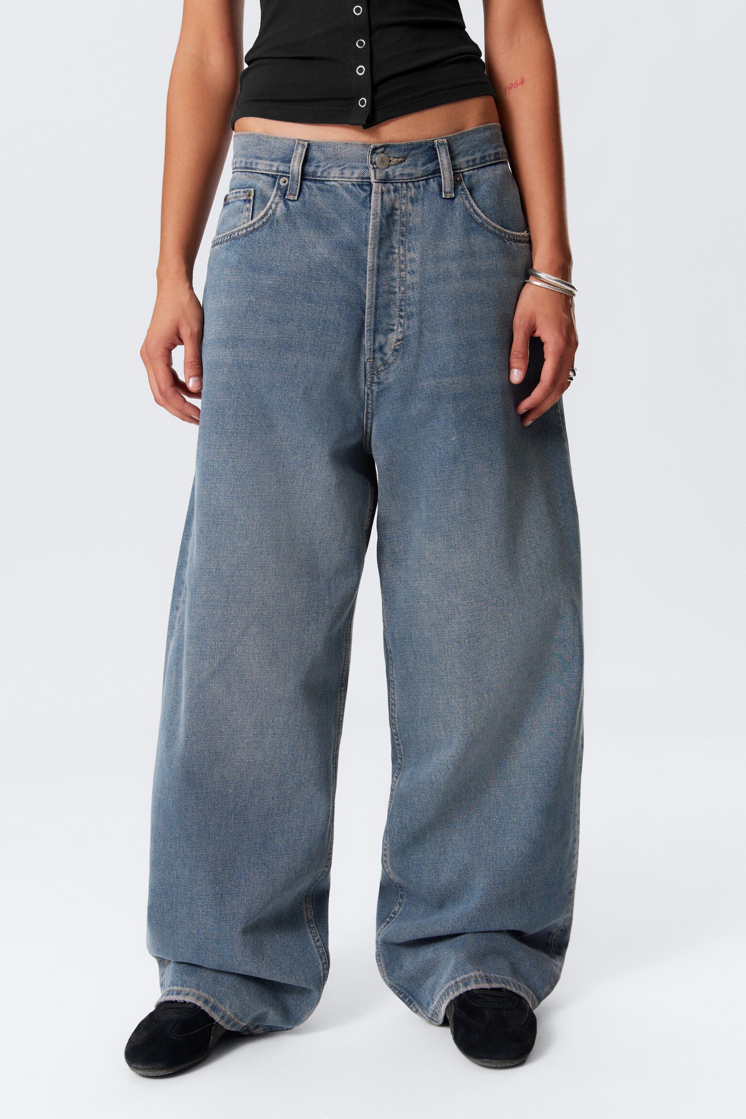 Astro Loose Baggy Leg Jeans - Blue One - Medium Blue/Tuned Black - Black/Blue Rinse - Dark Blue/Board Blue - Medium Blue/Blue Stream - Medium Blue/Mine Grey/Dusky Black - Black/Black Rinse - Black/Snow Blue - Light Blue/Mine Blue - Medium Blue/Torn Blue - Medium Blue - 6