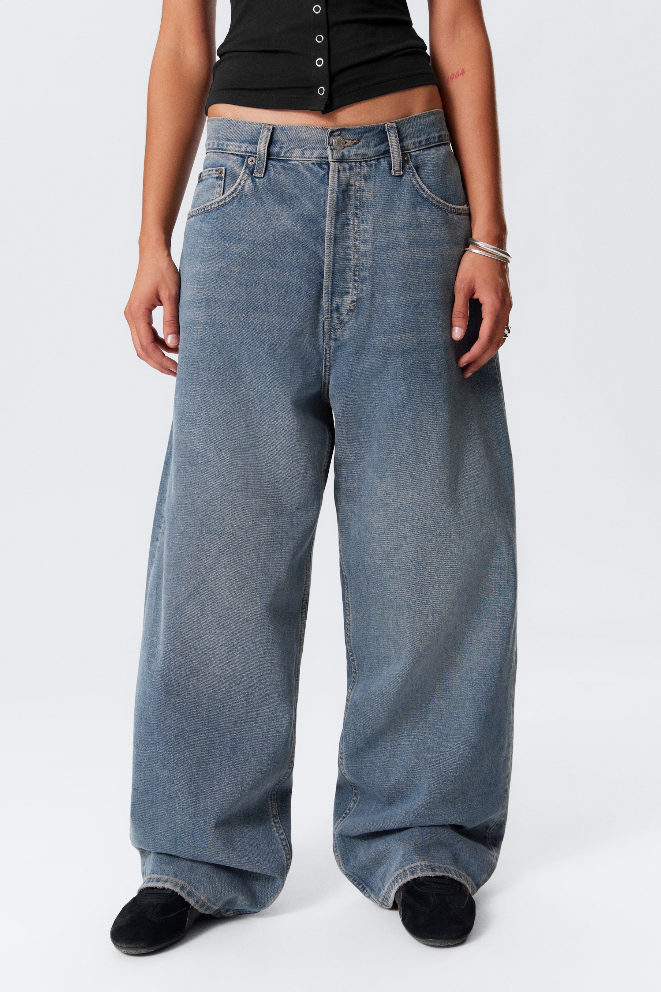 Visa större bild: Astro Loose Baggy Leg Jeans - Blue One - Mellanblå - HERR | H&M SE 3