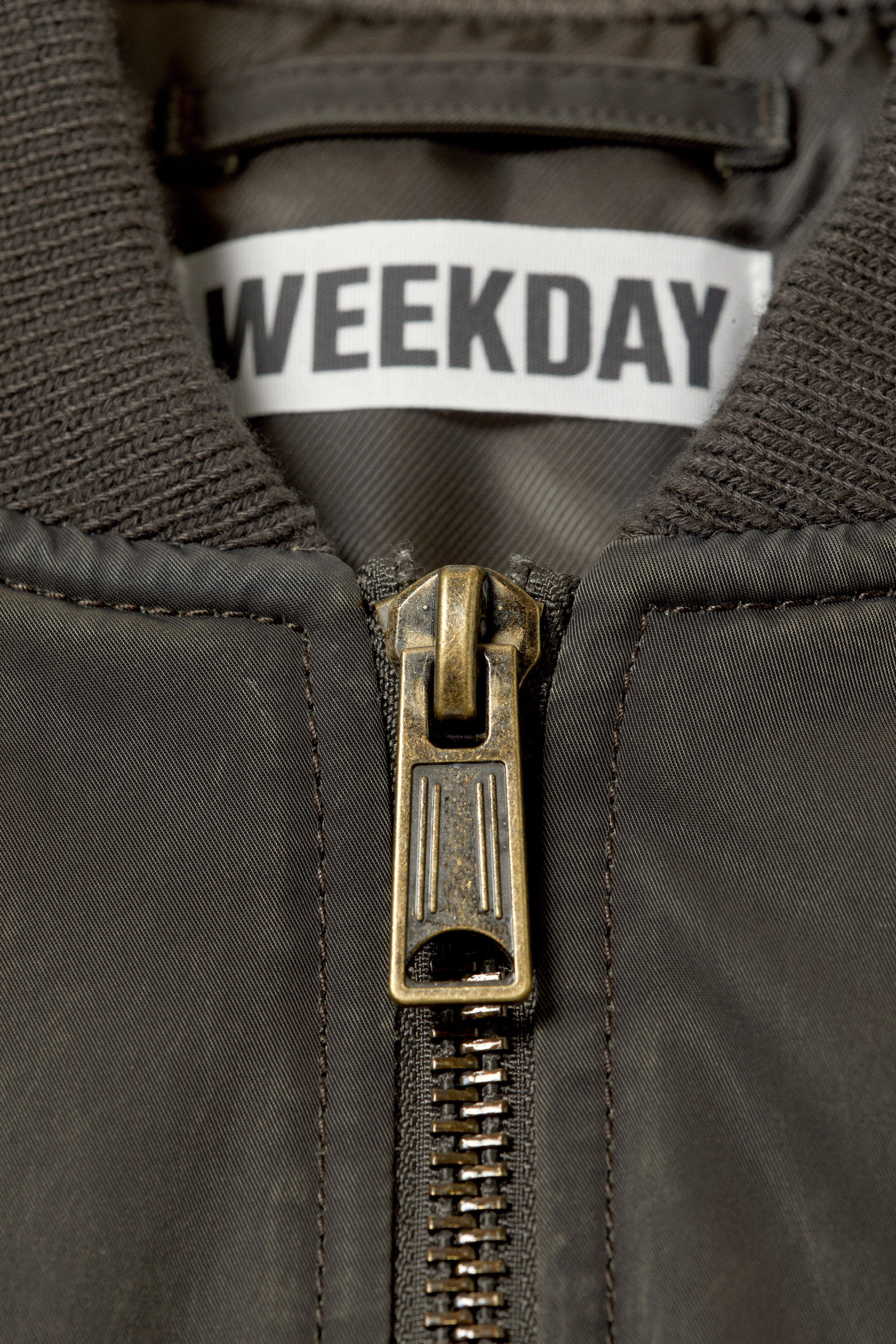 Dimmig mullvad - Oversized bomberjacka i twill - 5