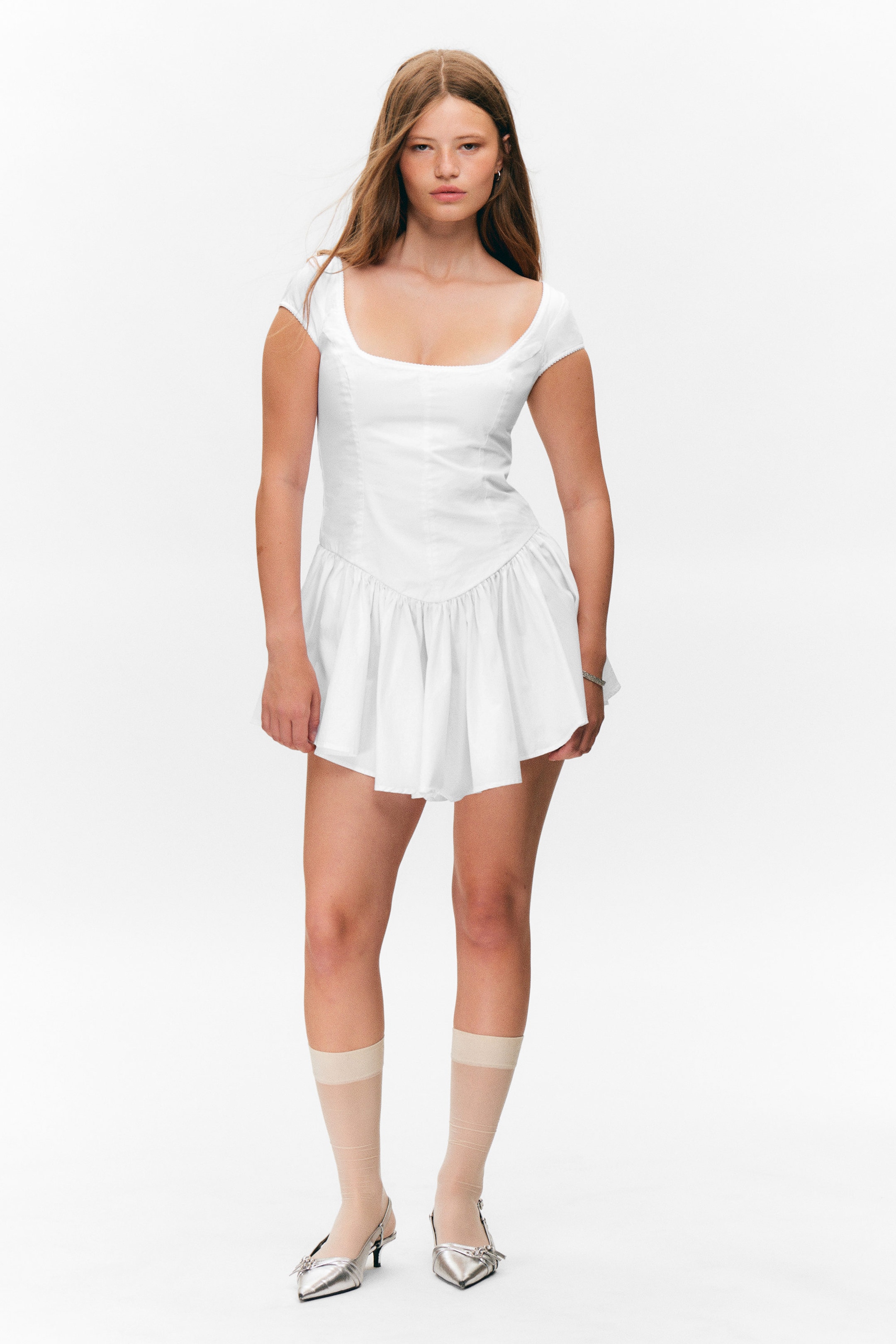 Vit - Utsvängd miniklänning - 2