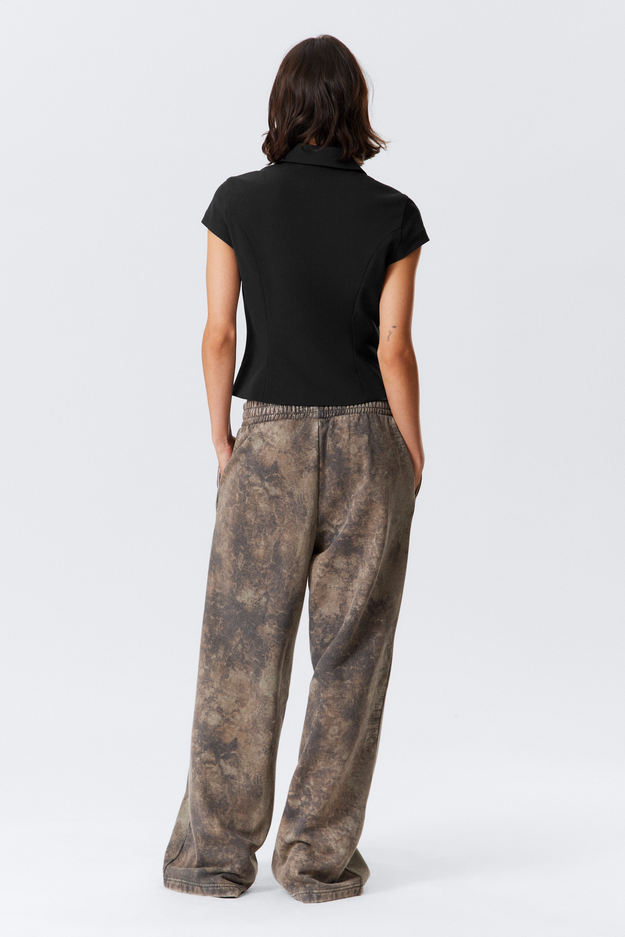 Khaki Green - Textured Forest - Loose Fit Printed Sweatpants - 3