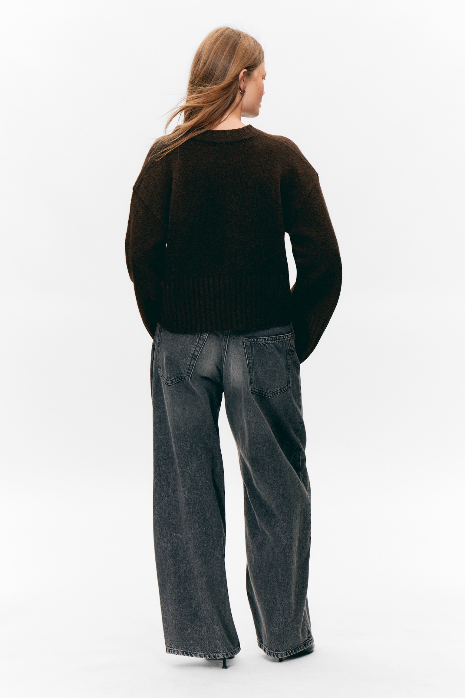 Knitted Oversized Sweater - Dark Brown/Dusty White/Light Dusty Pink - 5