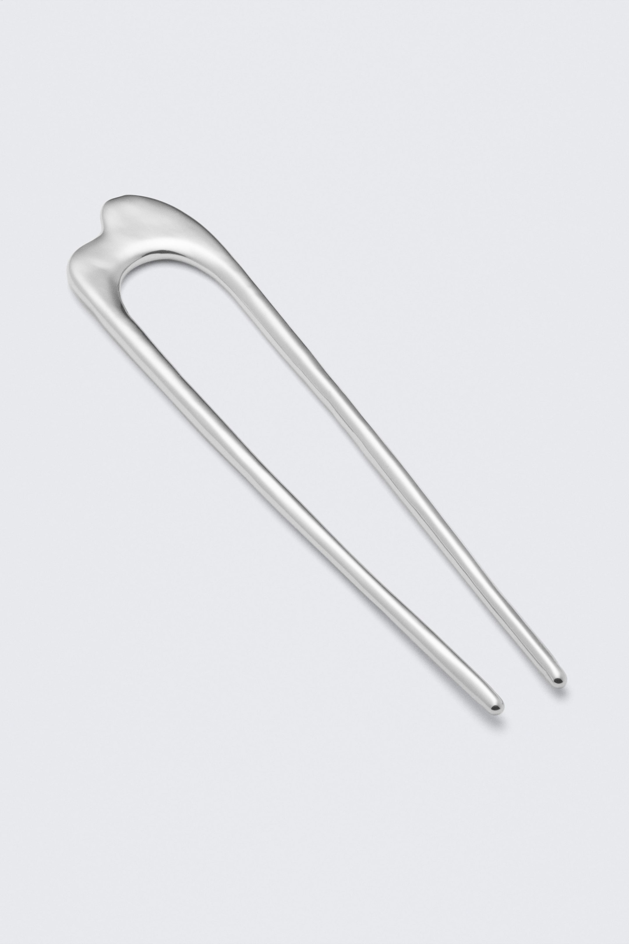 Silbergrau - Skulpturale Haarnadel aus Metall - 2