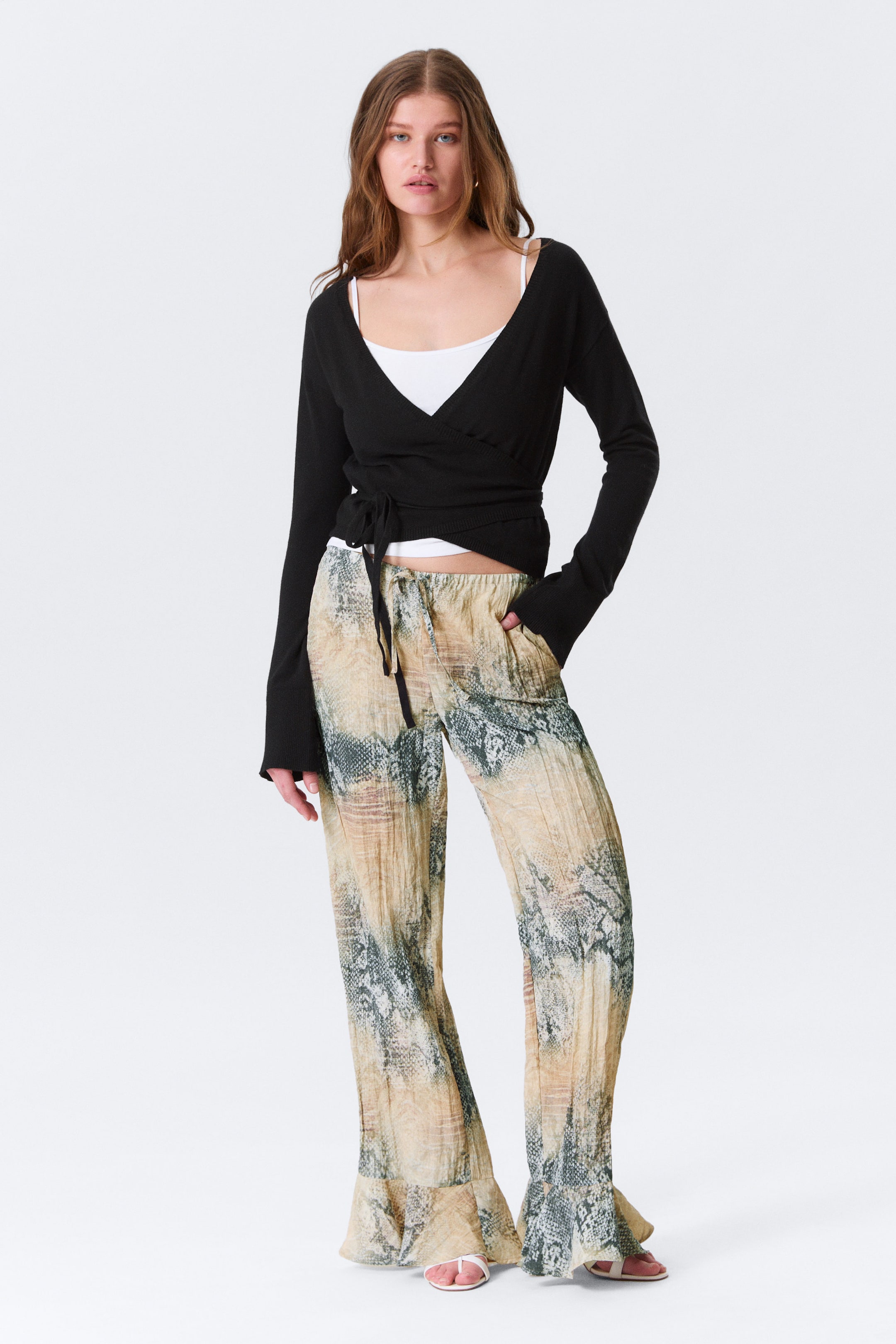 Black - V-Neck Wrap Knit Cardigan - 2