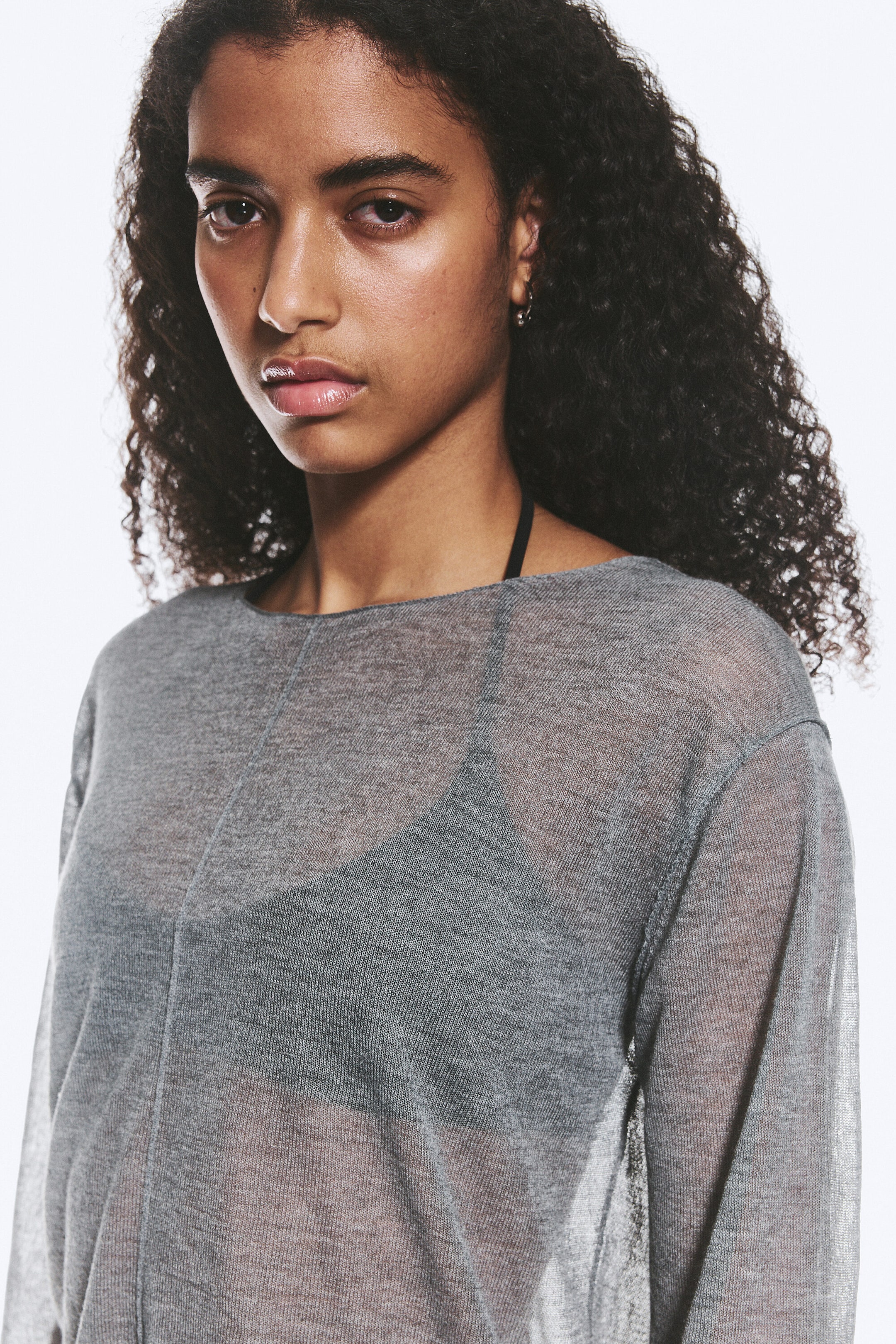 Grau meliert - Lockerer, transparenter Strickpullover - 2