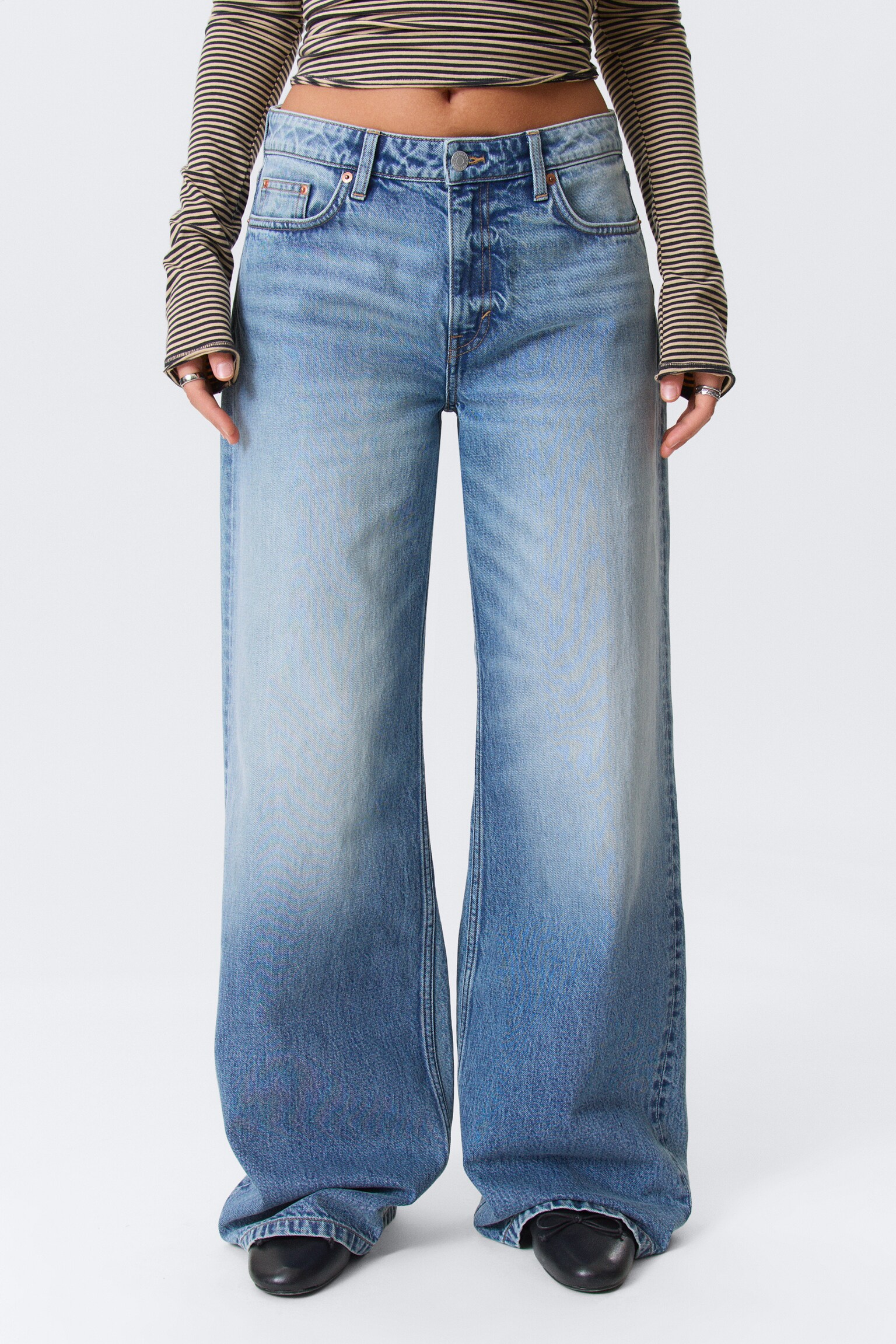 Paz Mid Rise Loose Wide Leg Jeans - Blue Horses - Medium Blue/Tuned Black – Zwart/Perseus Blue - Medium Blue/Ajax Blue - Dark Blue/Paloma Black - Black - 6