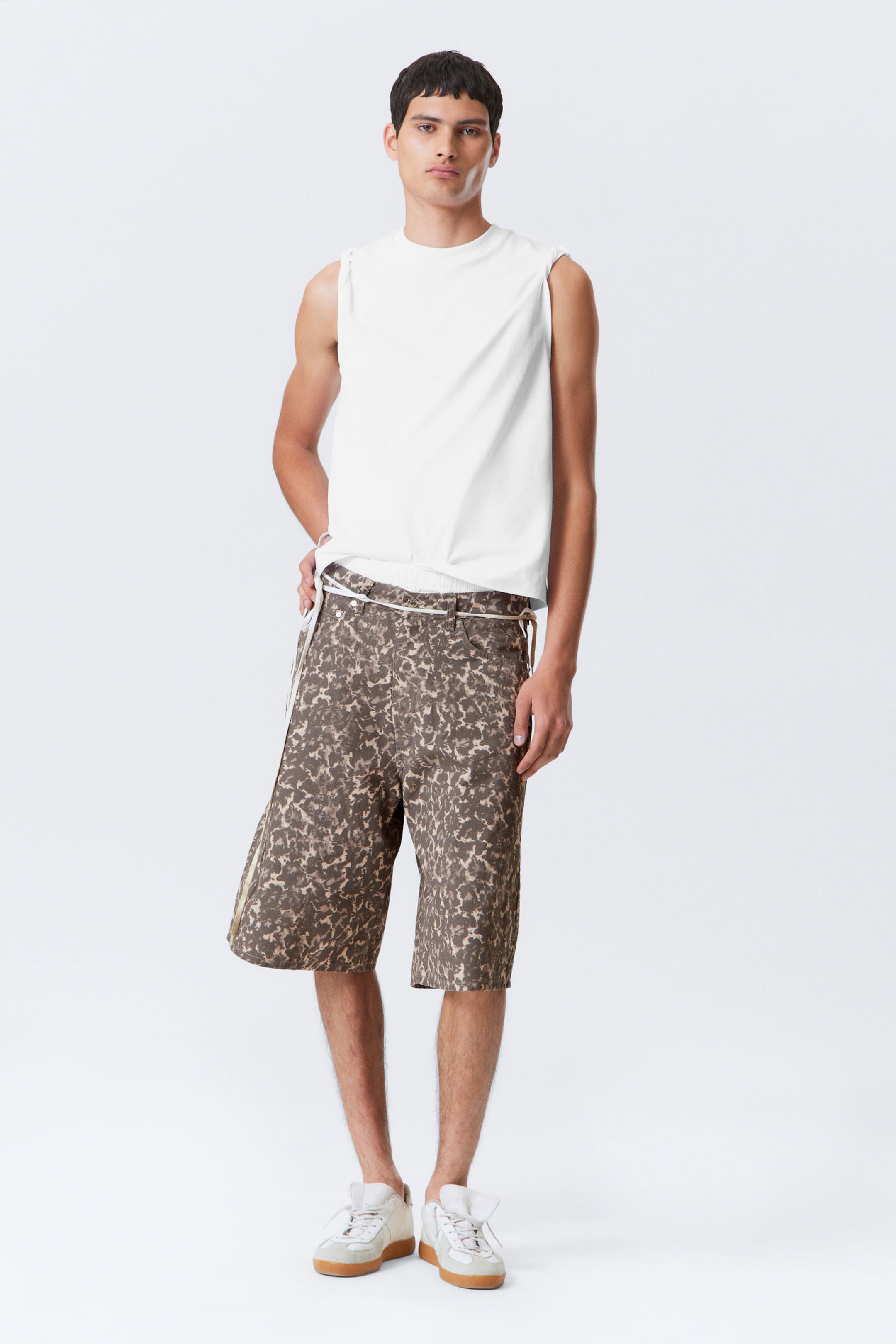 Leopard Print - Astro Loose Baggy Printed Cotton Twill Shorts - 2