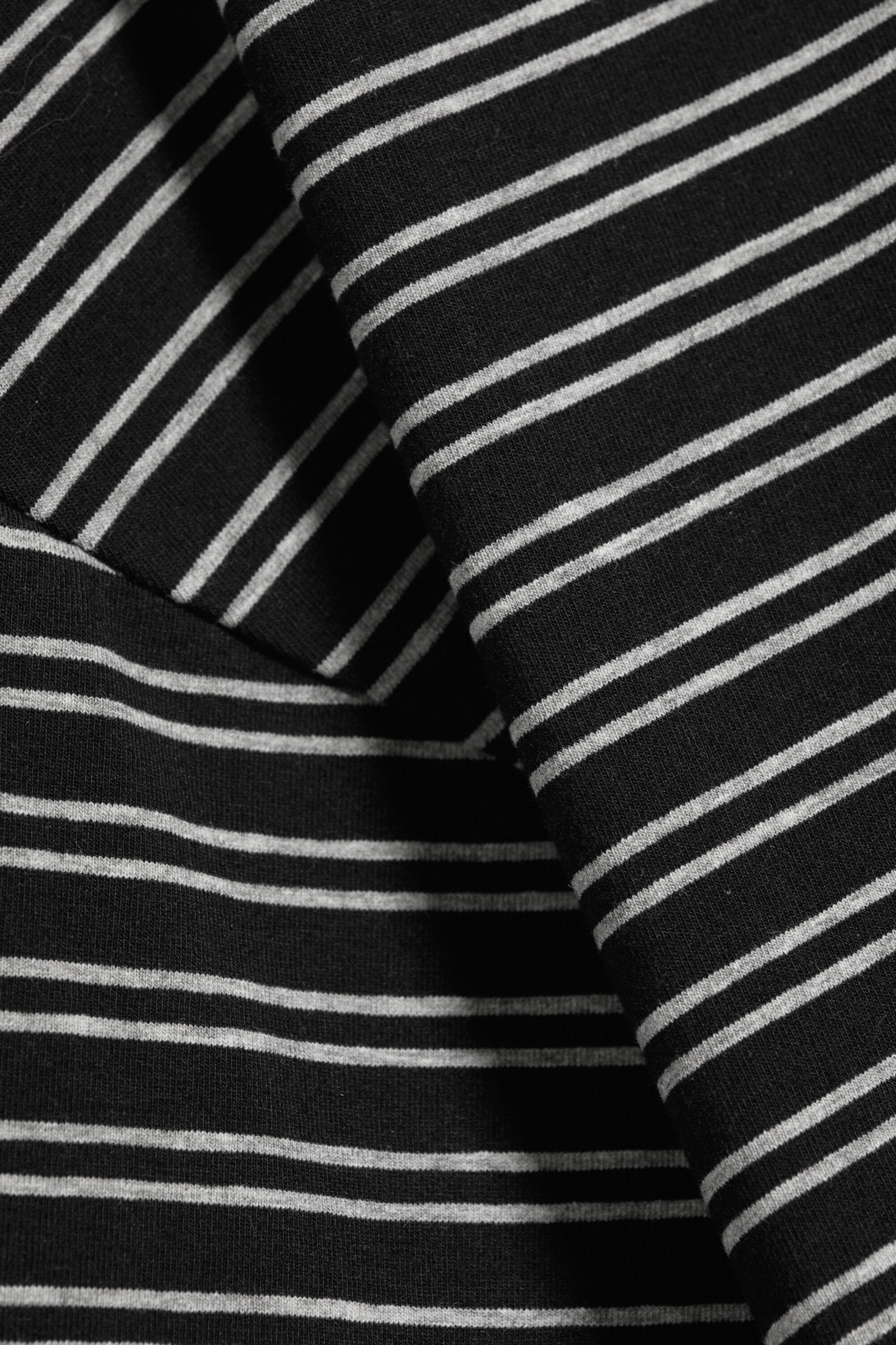 Striped Black - Ruched Long-Sleeved T-shirt - 5