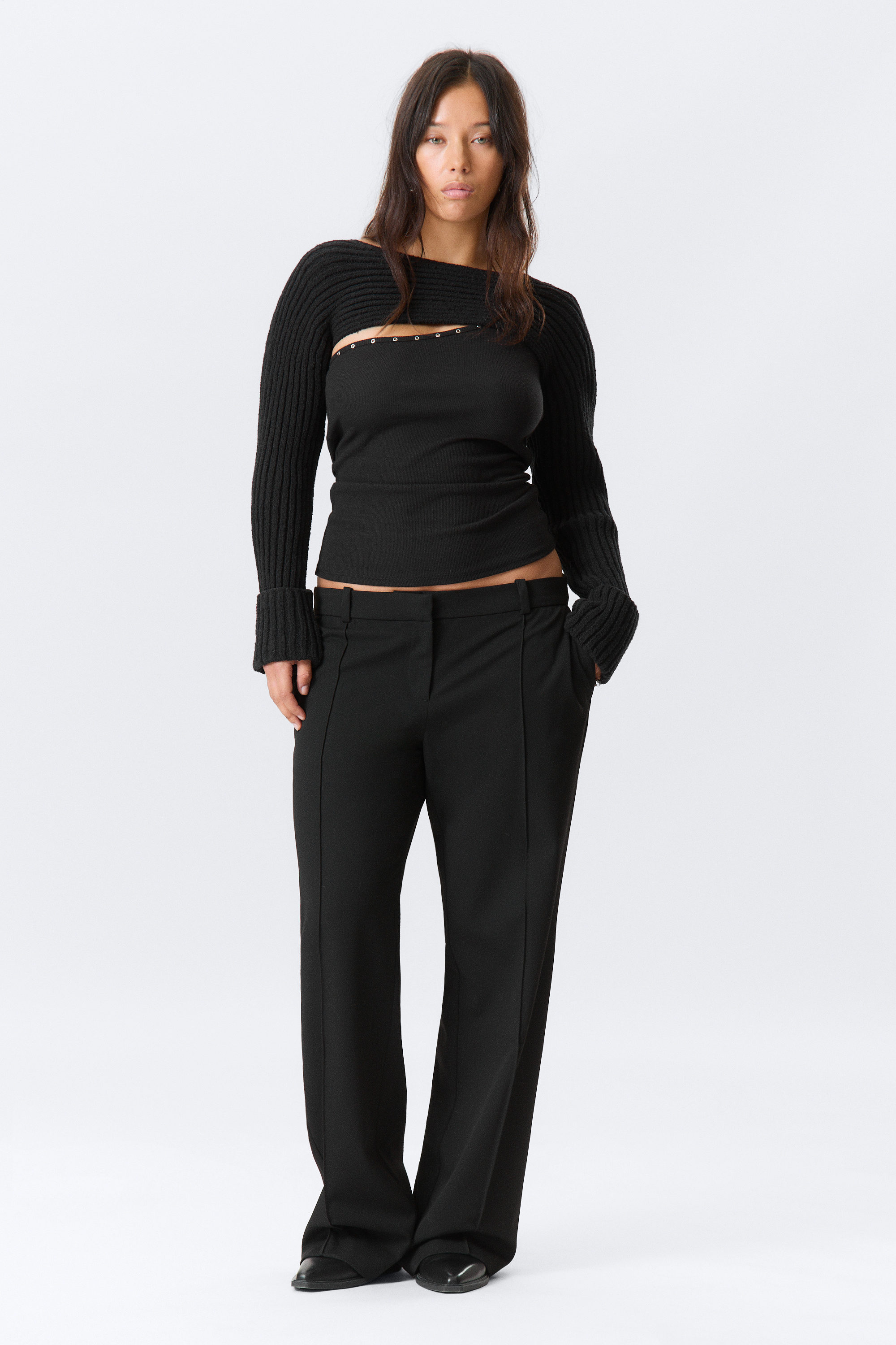 Black - Low Rise Straight Suiting Trousers - 1