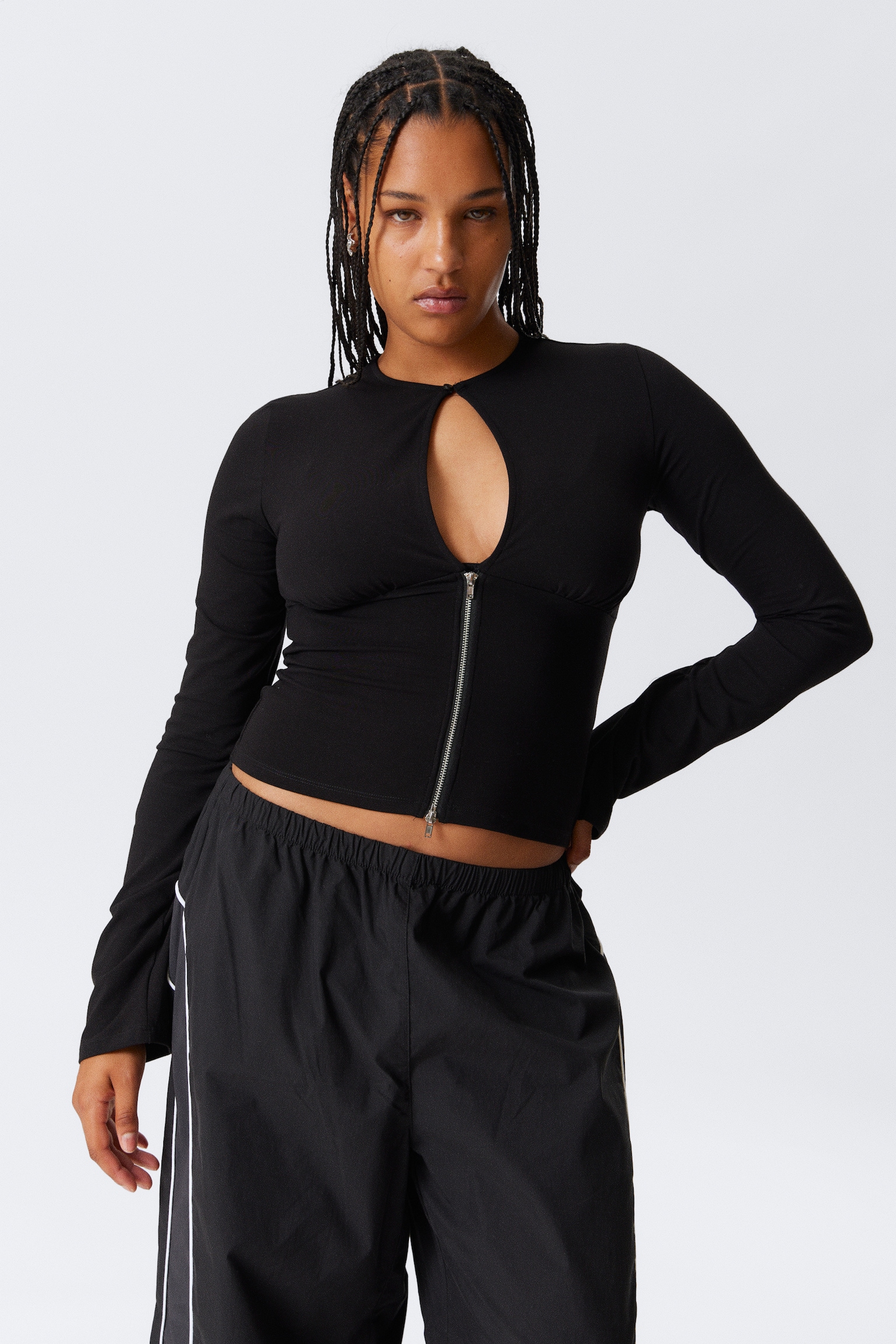 Slim Long-Sleeved Zip Top - Black - 1