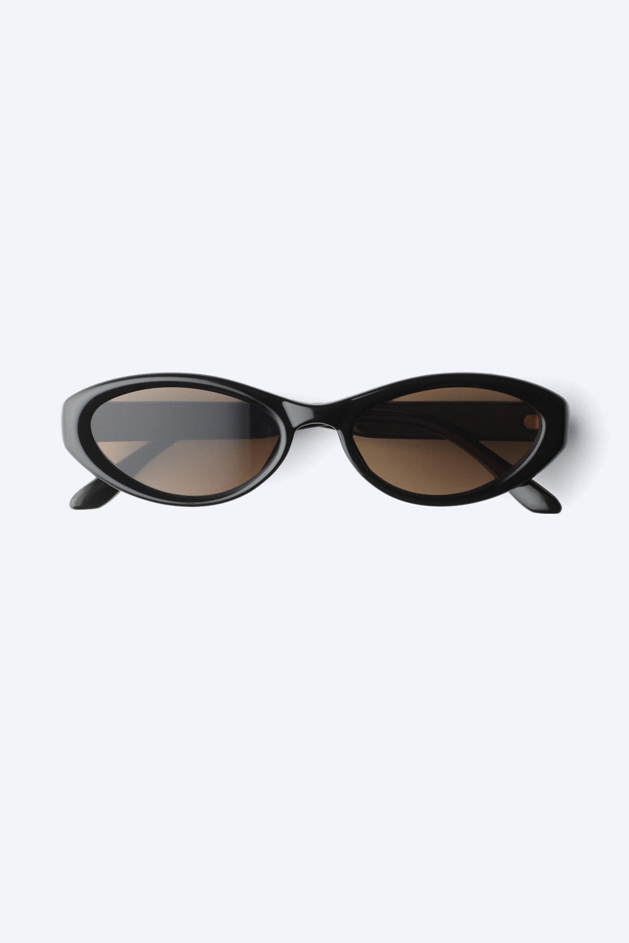 Oval Sunglasses - Black - Brown Lenses