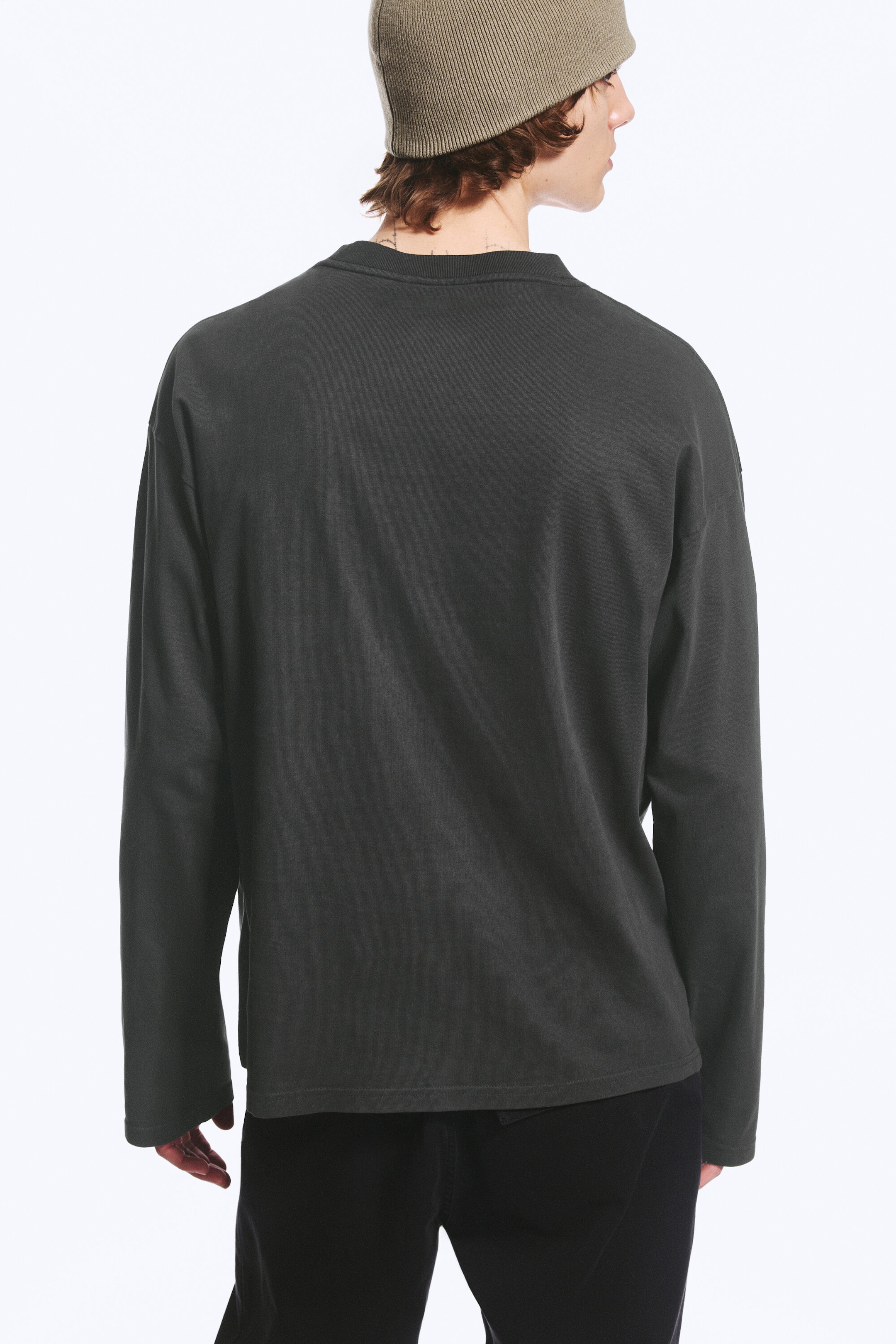 Dark Grey Print - Kastiges Langarmshirt mit Grafikprint - 3