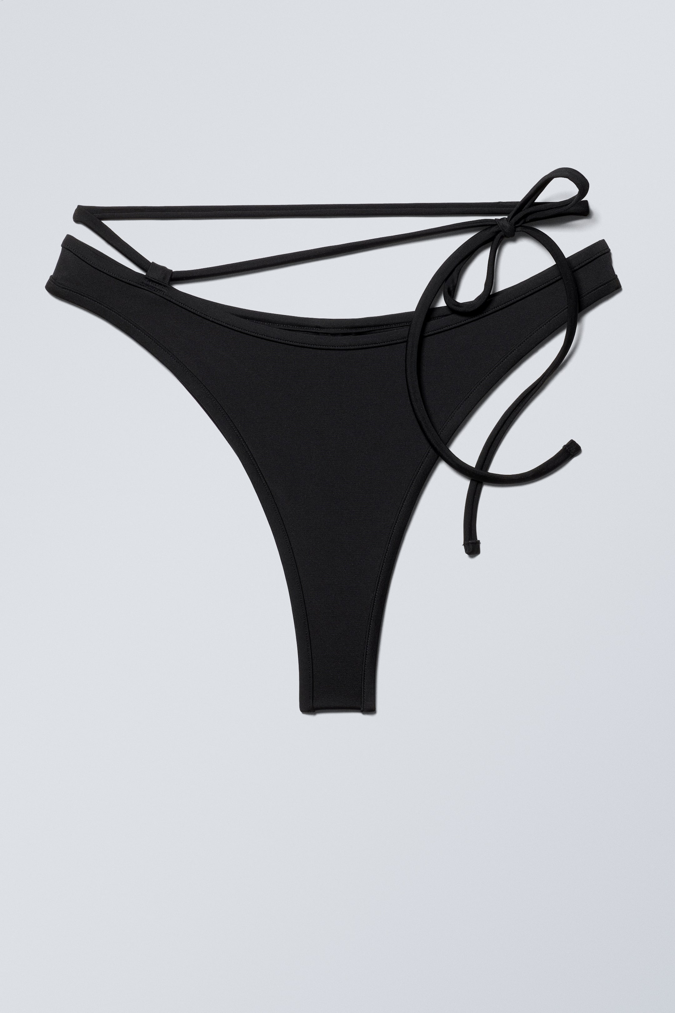 Vis større bilde: Bikiniunderdel med stropper - Svart - Ladies | H&M NO 1
