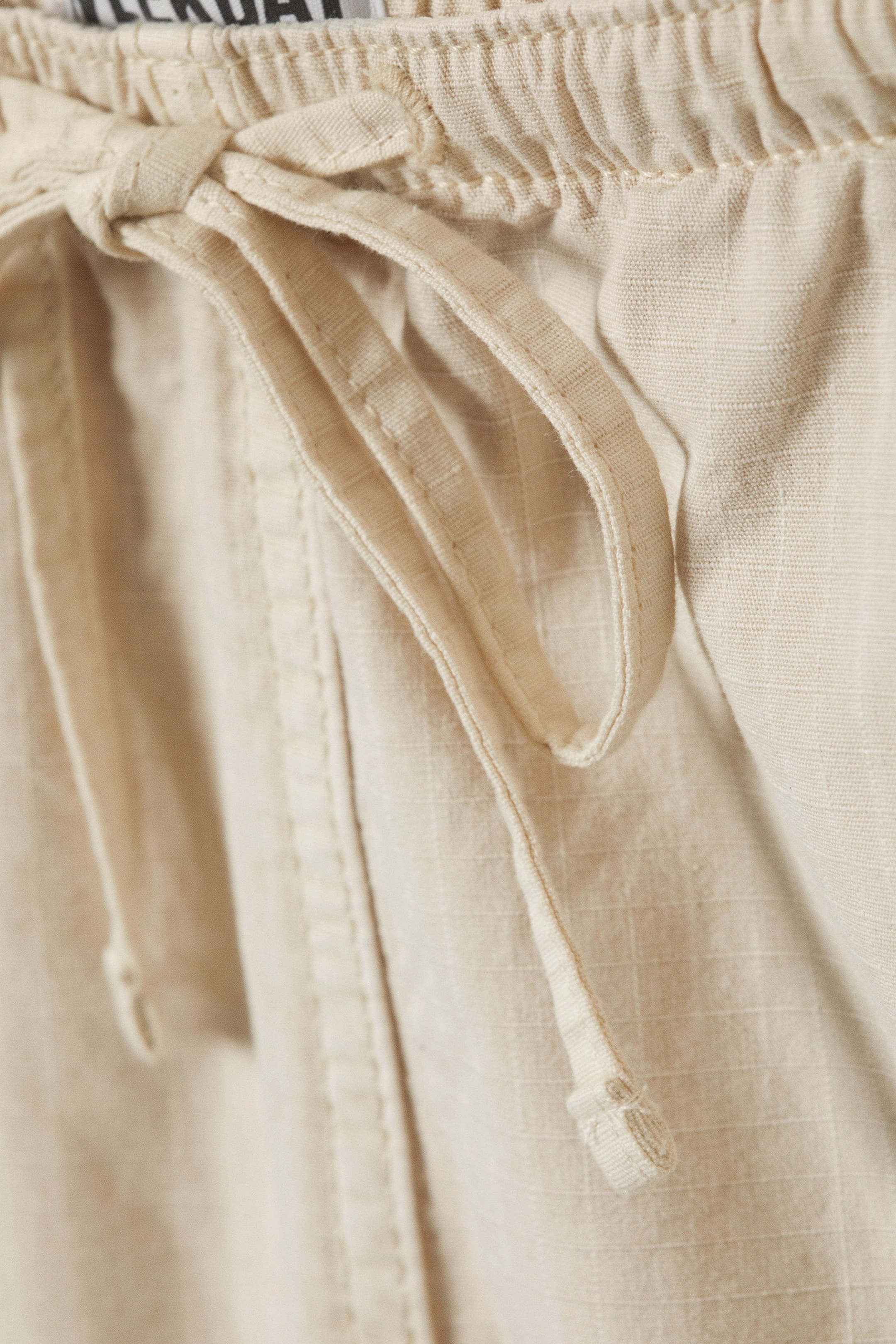 Light Beige - Loose Fit Ripstop Cargo Shorts - 2