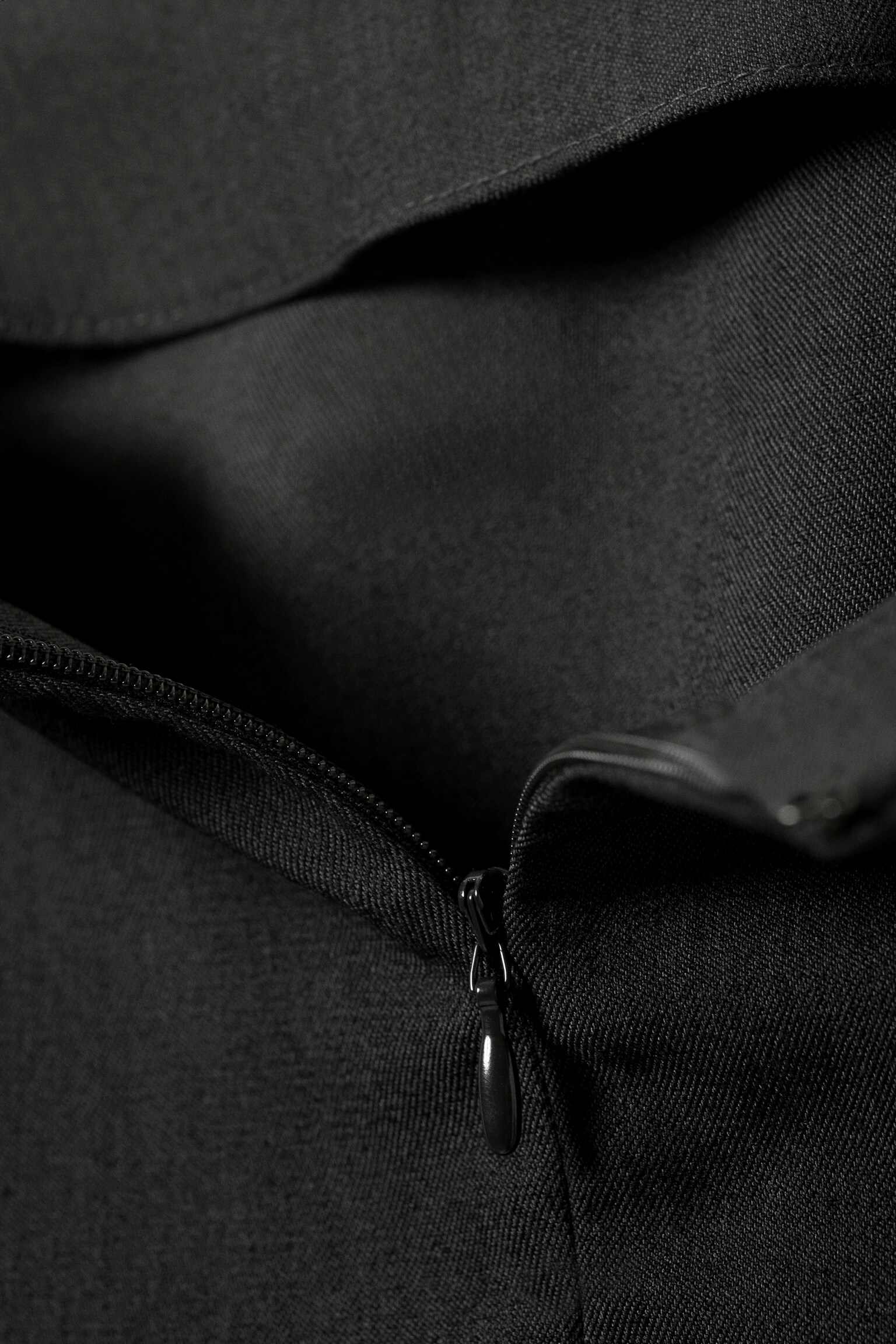 Lavtaljet slim fit midi-nederdel i habitstof - Meleret mørkegrå - 5