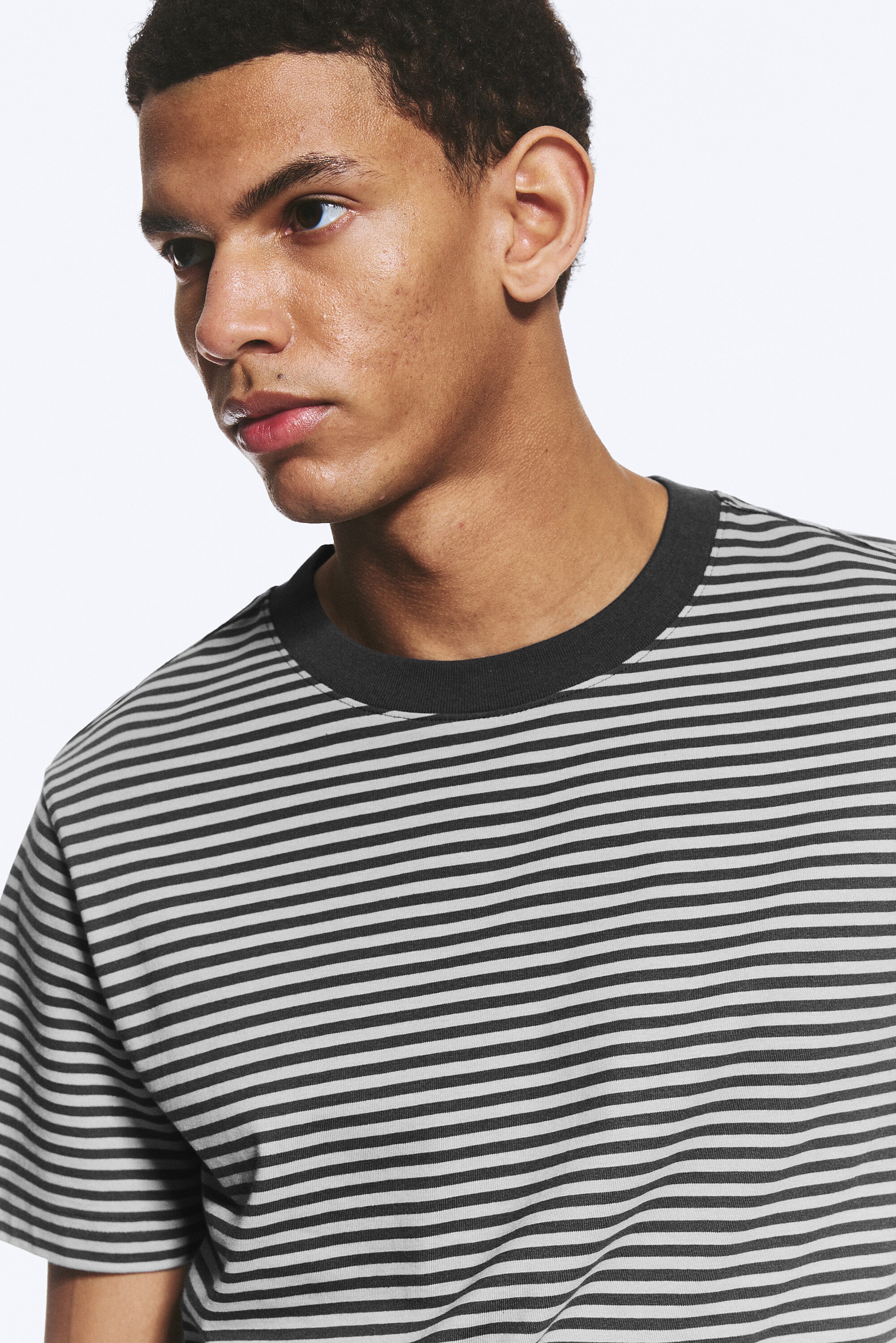 Striped Grey - Classic Boxy T-shirt - 2