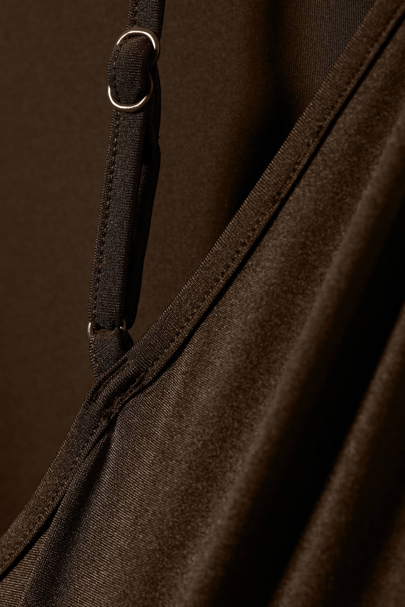 Badeanzug mit halbrundem Ausschnitt - Dunkelbraun - 5