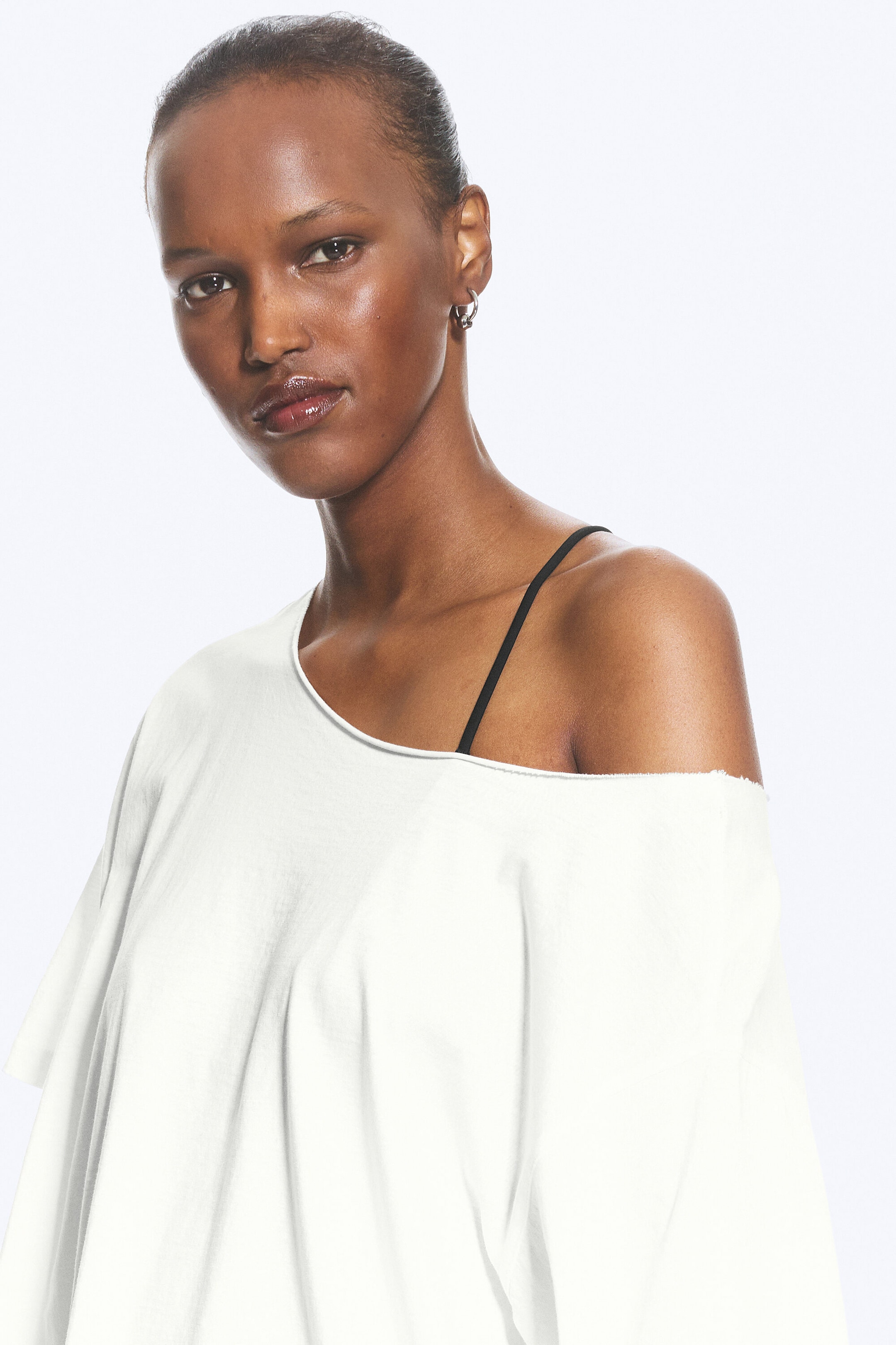 Gebroken wit - Oversized T-shirt met boothals - 2