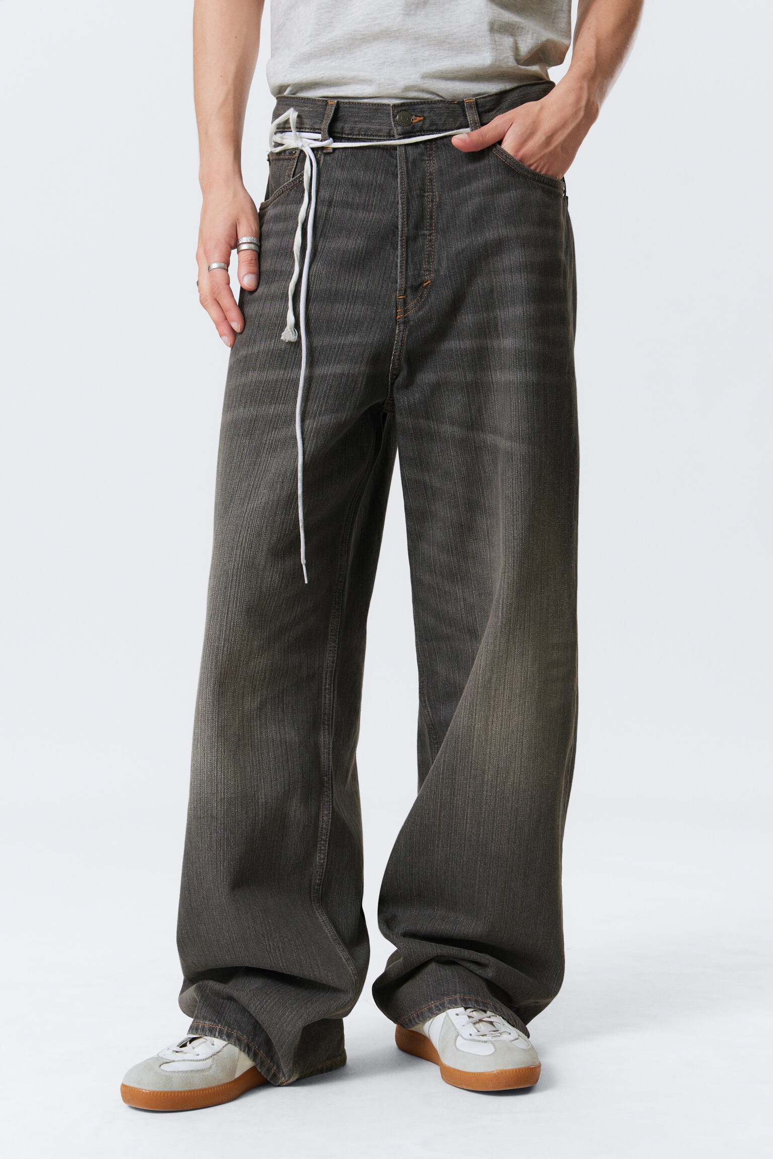 Astro Loose Baggy Leg Jeans - Minen-Grau/Board Blue - Mittelblau/Blue Stream - Mittelblau/Tuned Black - Schwarz/Blue Rinse - Dunkelblau/Kite Blue - Mittelblau/Dunkles Schwarz - Schwarz/Black Rinse - Schwarz/Snow Blue - Hellblau/Mine Blue - Mittelblau/Torn Blue - Mittelblau