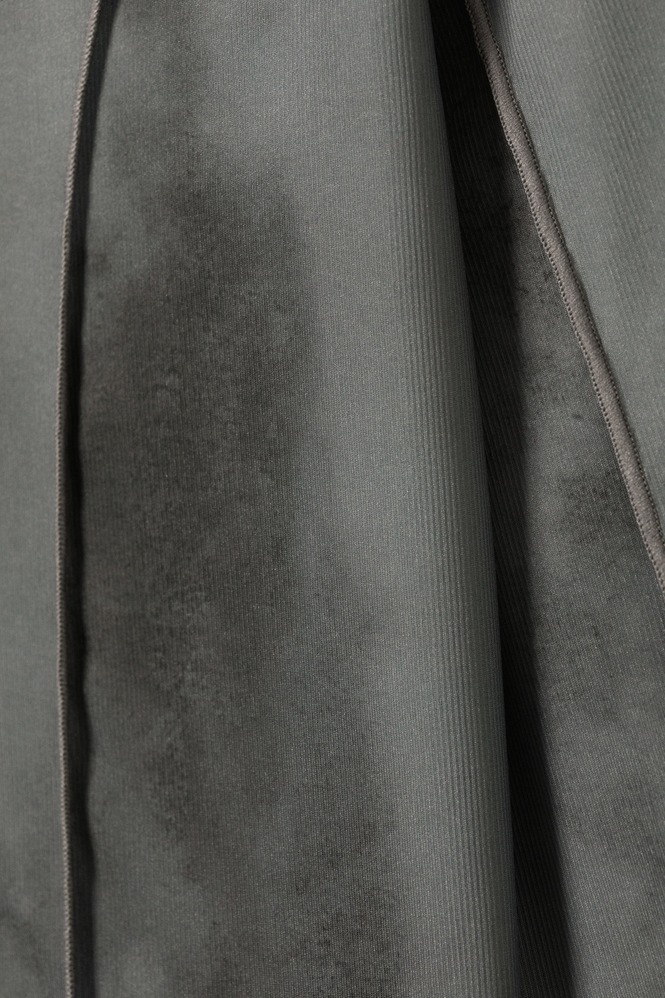 Blurred Dark Grey - Printed Long-Sleeved Boat-neck Top - 4