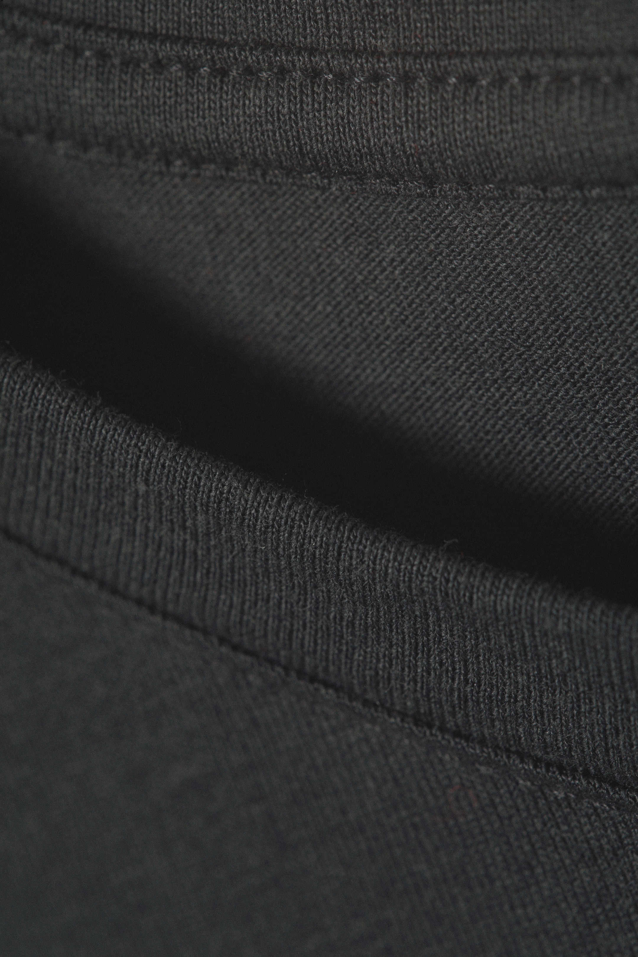 Dunkel - Ärmelloses Oversized-Tanktop - 2