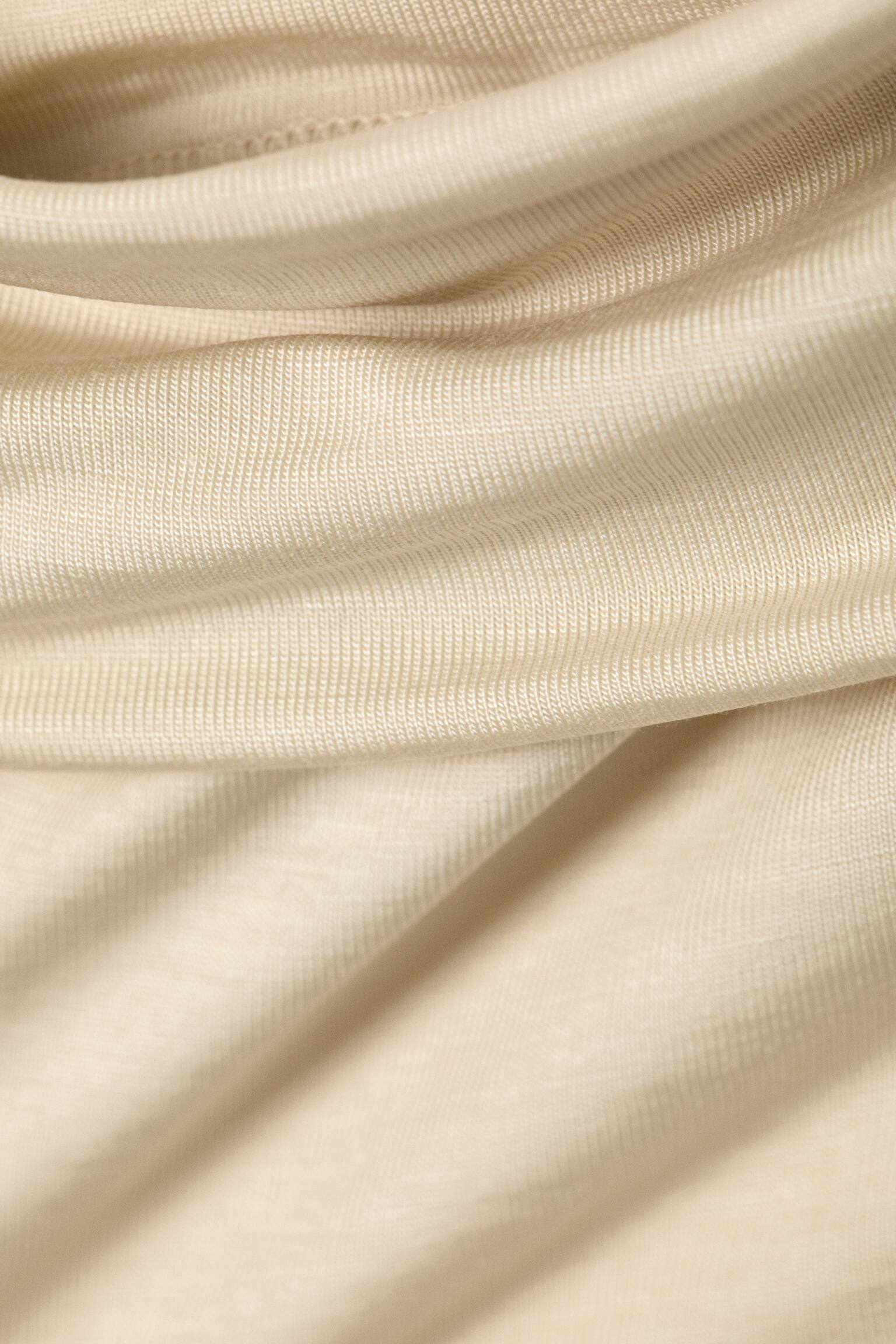 Безръкавен топ с висока яка - Светло бежово/Черен - 4