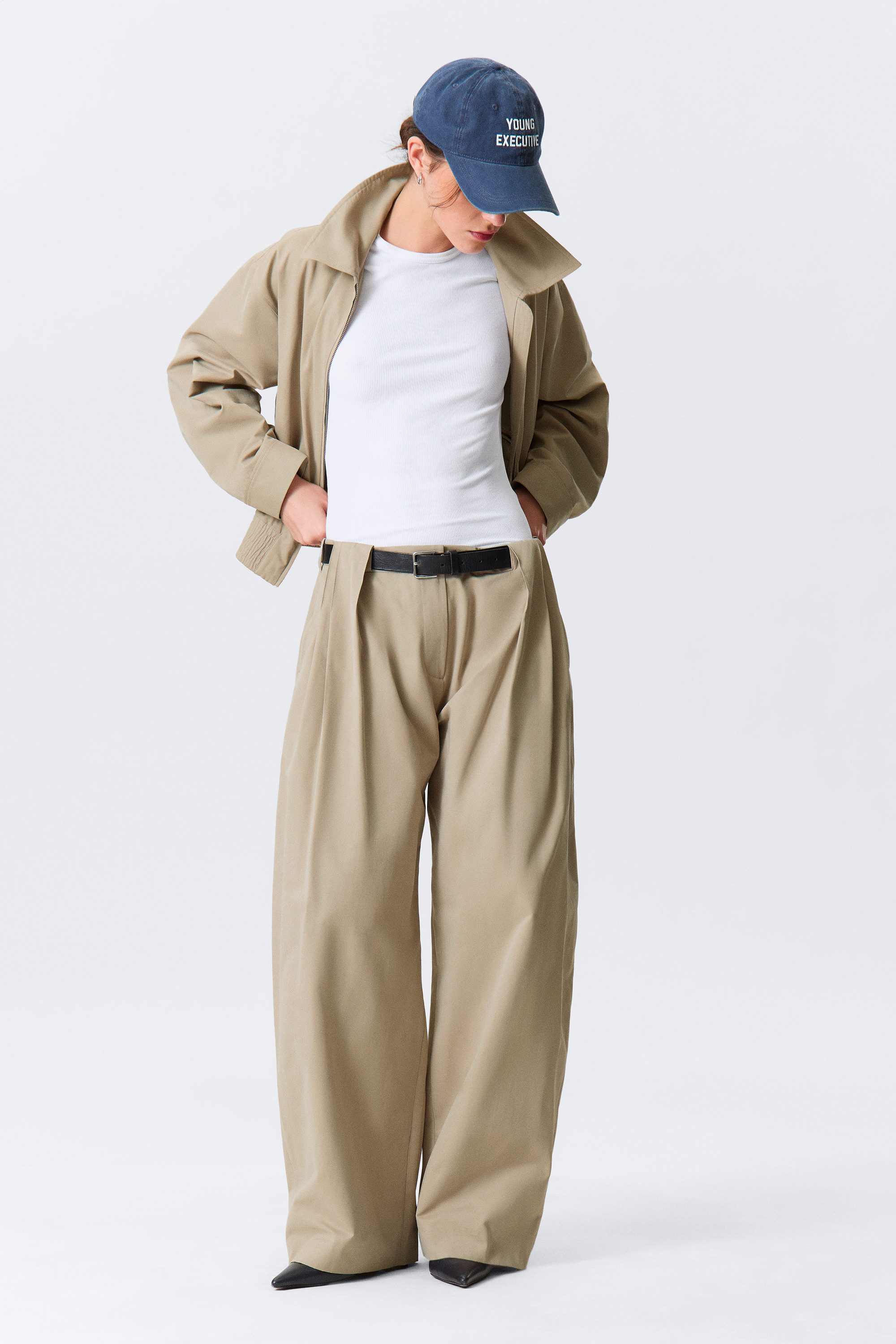 Beige - Low Rise Wide Leg Pleated Trousers - 2