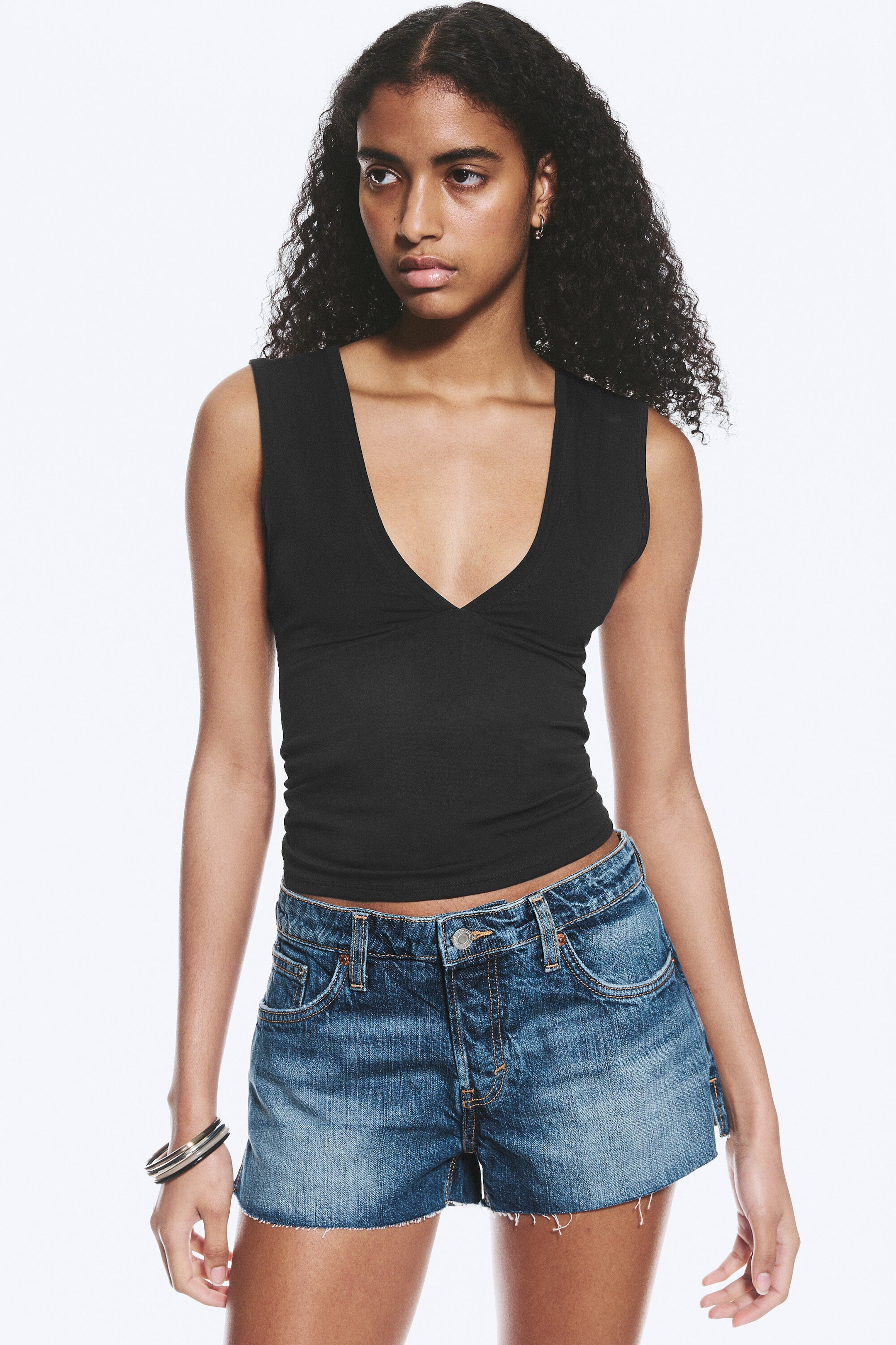 Radio Blue - Mittelblau - Bite Low Waist Mini Denim Shorts - 2