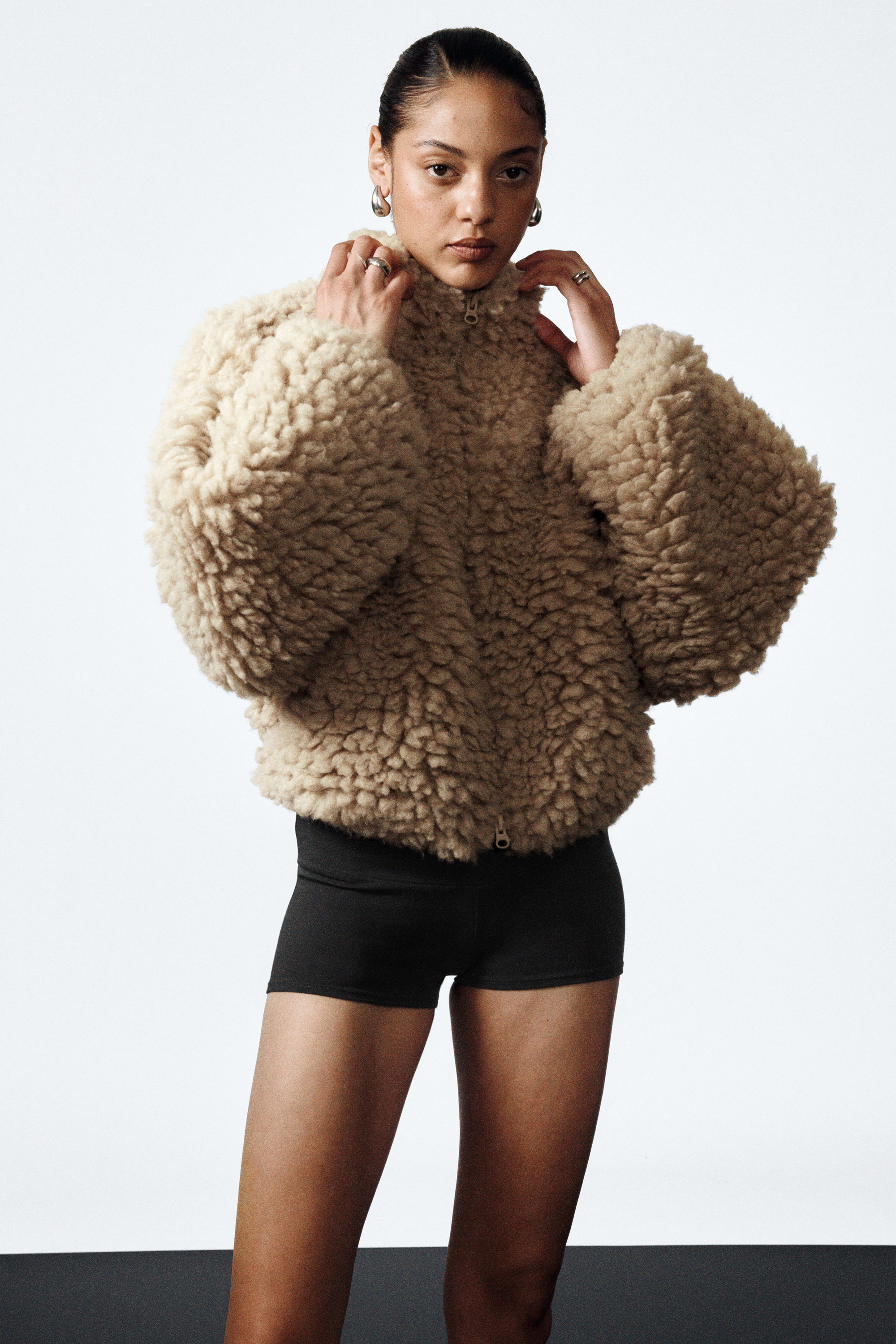 Dusty Beige - Oversized Fluffy Zip Jacket - 2