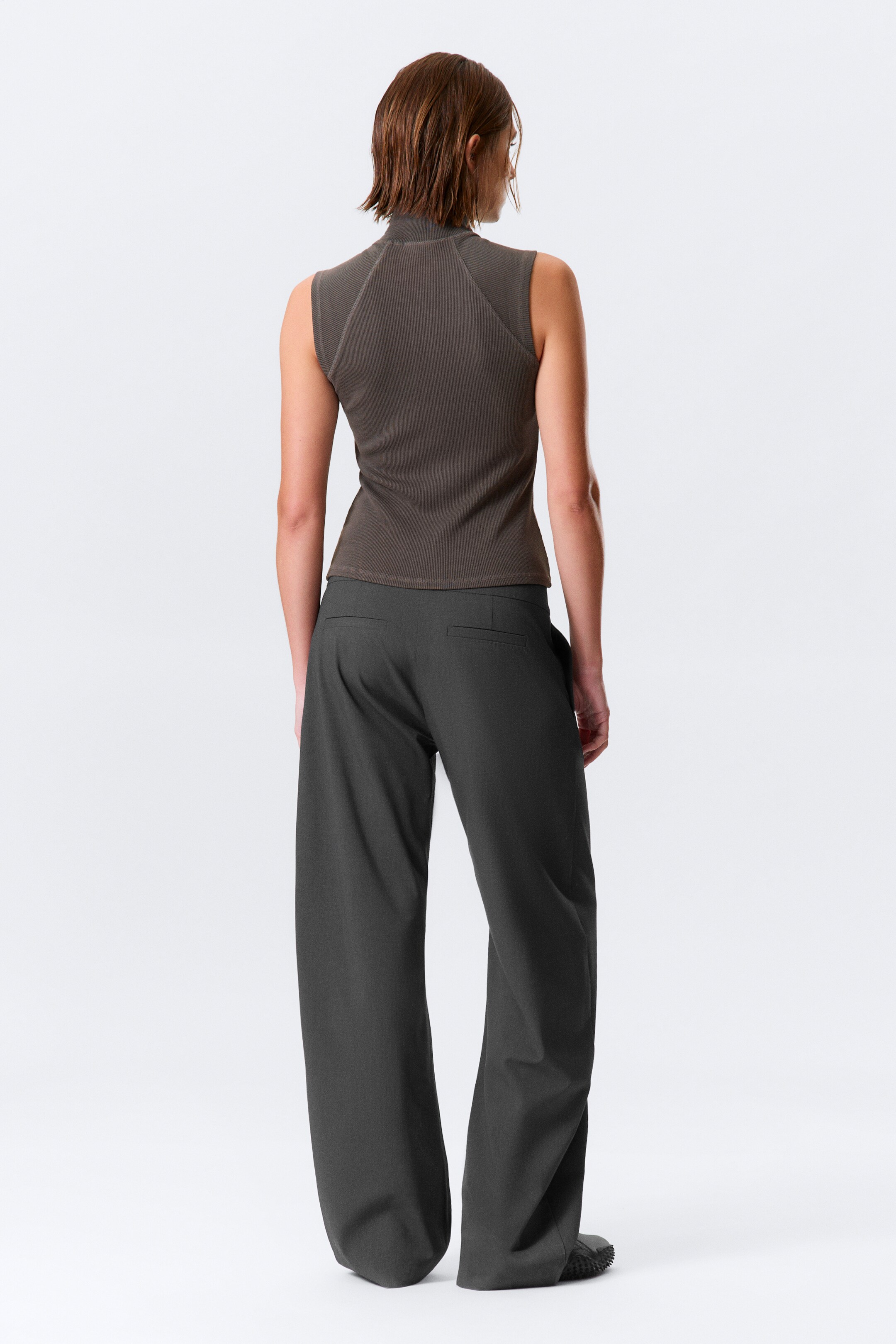 Visualizza immagine più grande: Ribbed Mock Neck Zip Top - Grigio scuro - DONNA | H&M IT 4