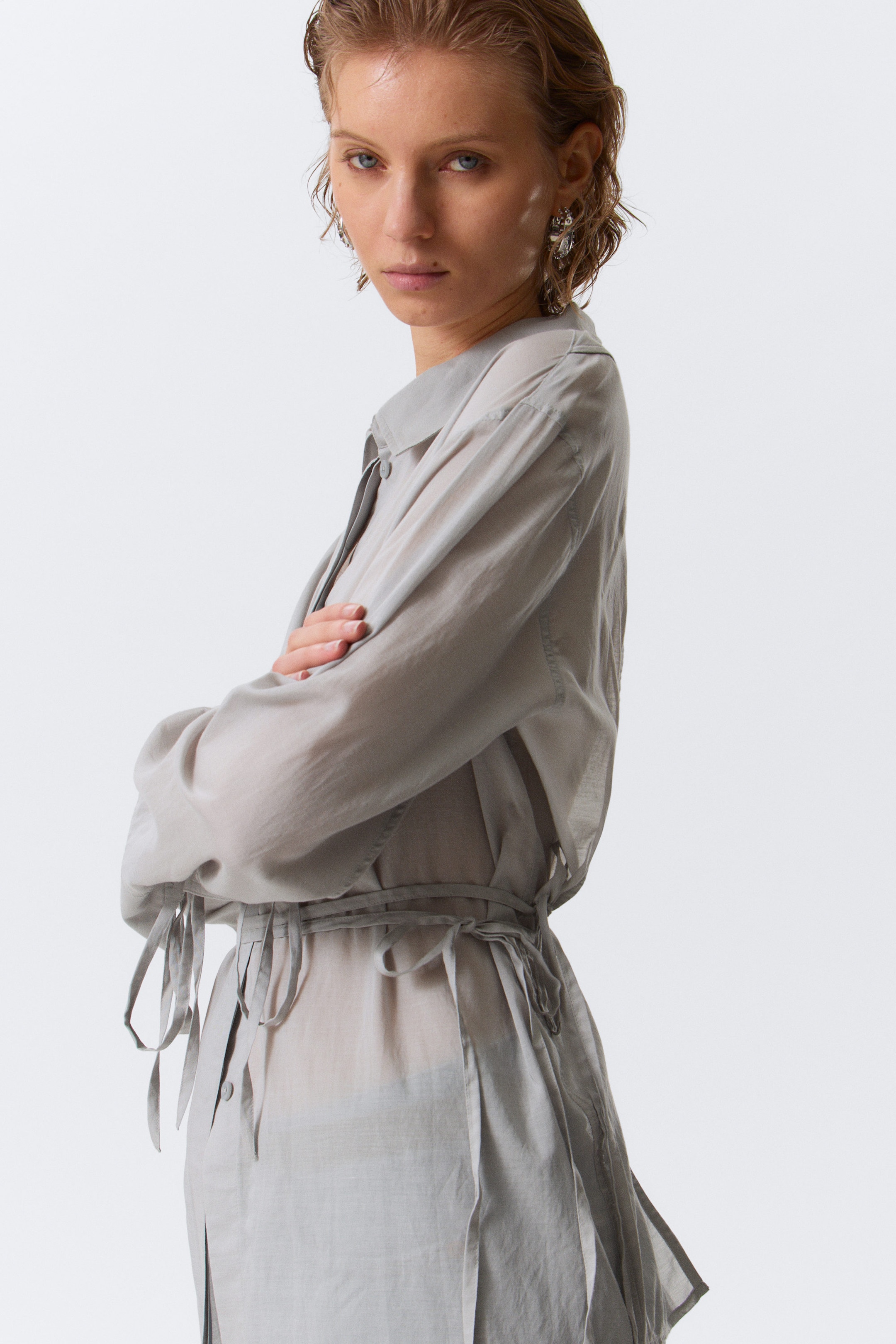 Dusty Grey - Long-Sleeved Open Back Tie Shirt - 2