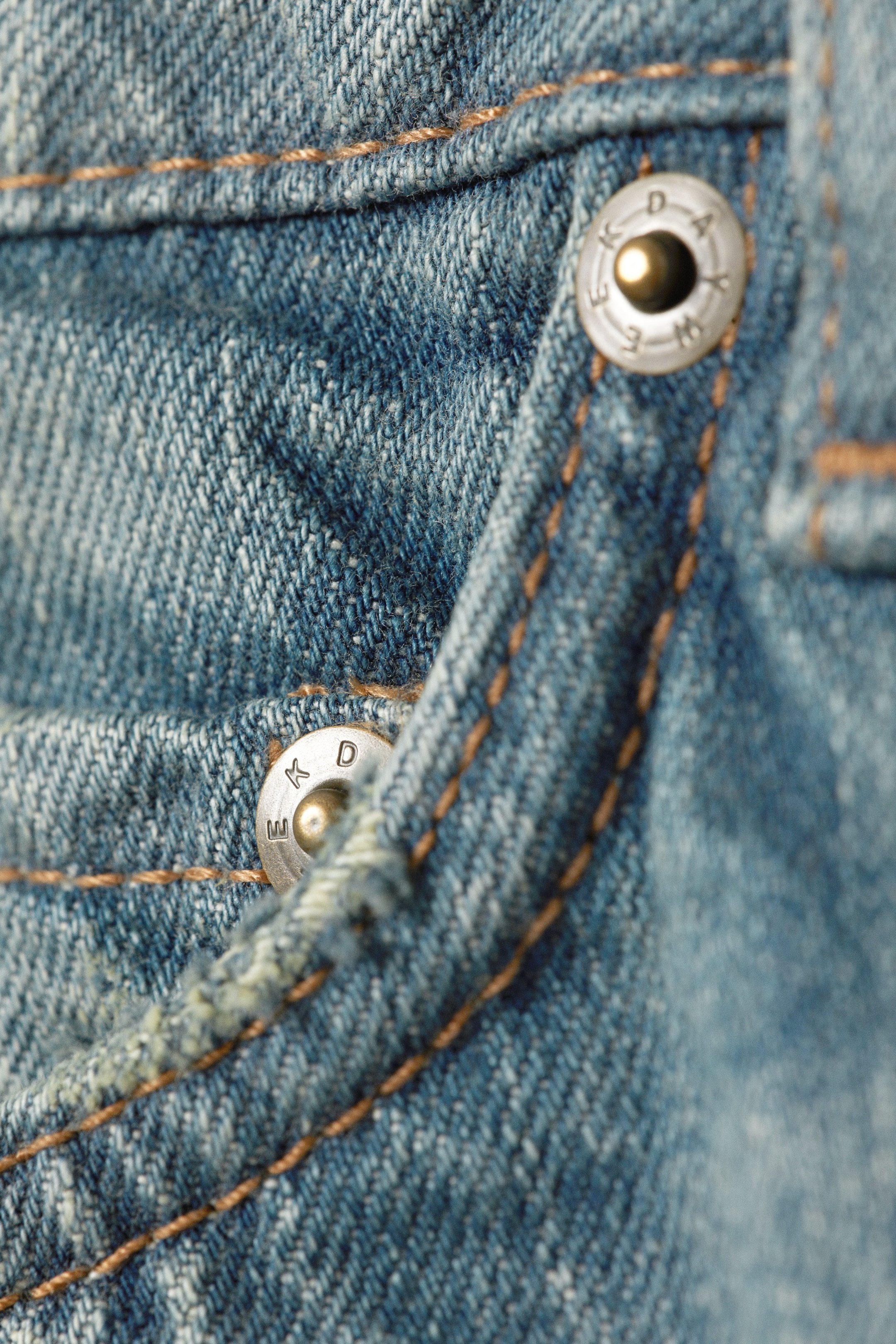 Cyan Dust - Medium Blue - Ample Low Rise Loose Wide Jeans - 2