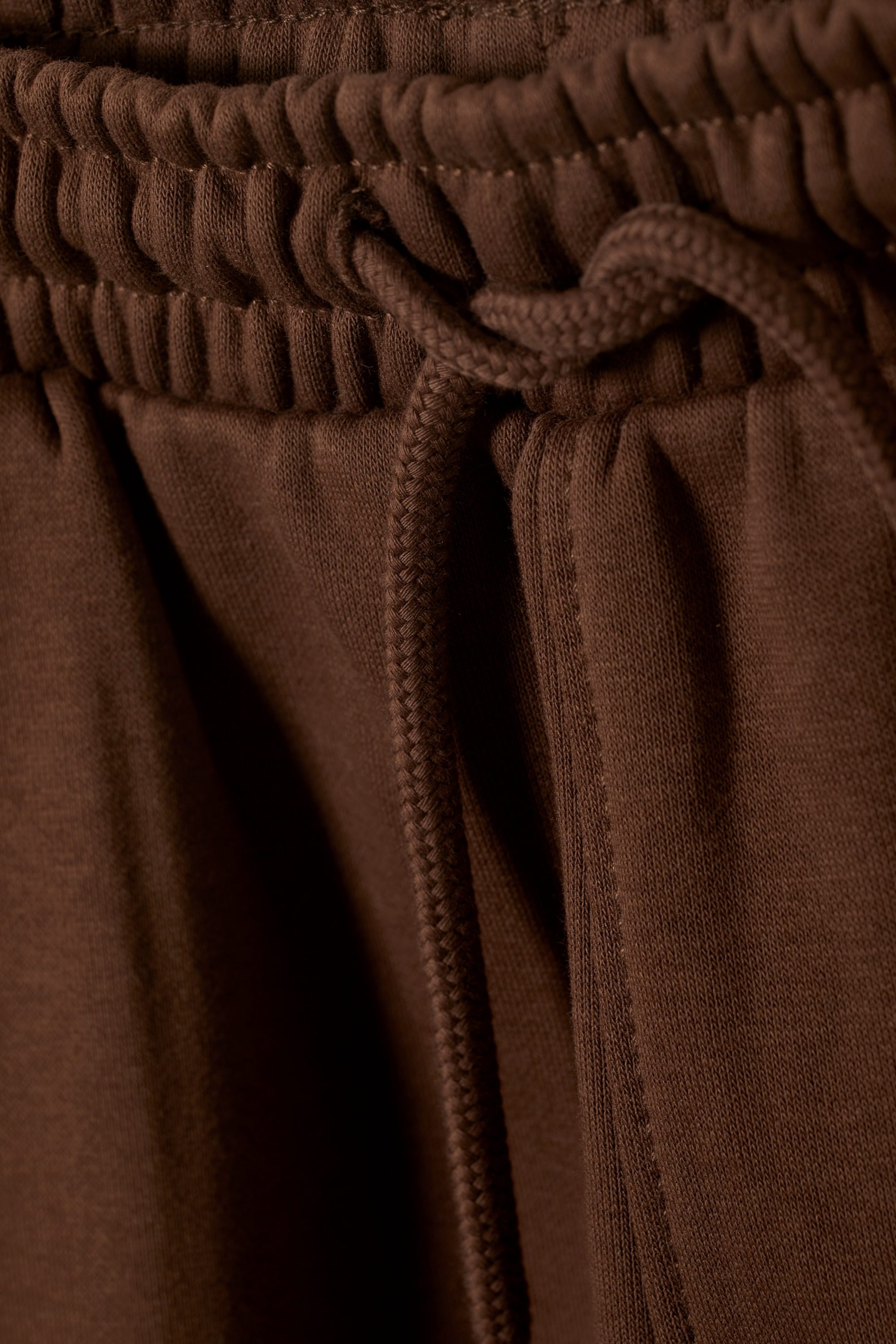 Braun - Sweatshorts Standard - 1